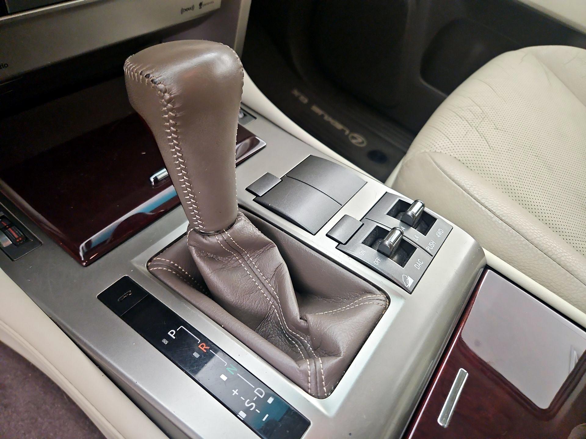 Thumbnail: 2017 Lexus GX - 17