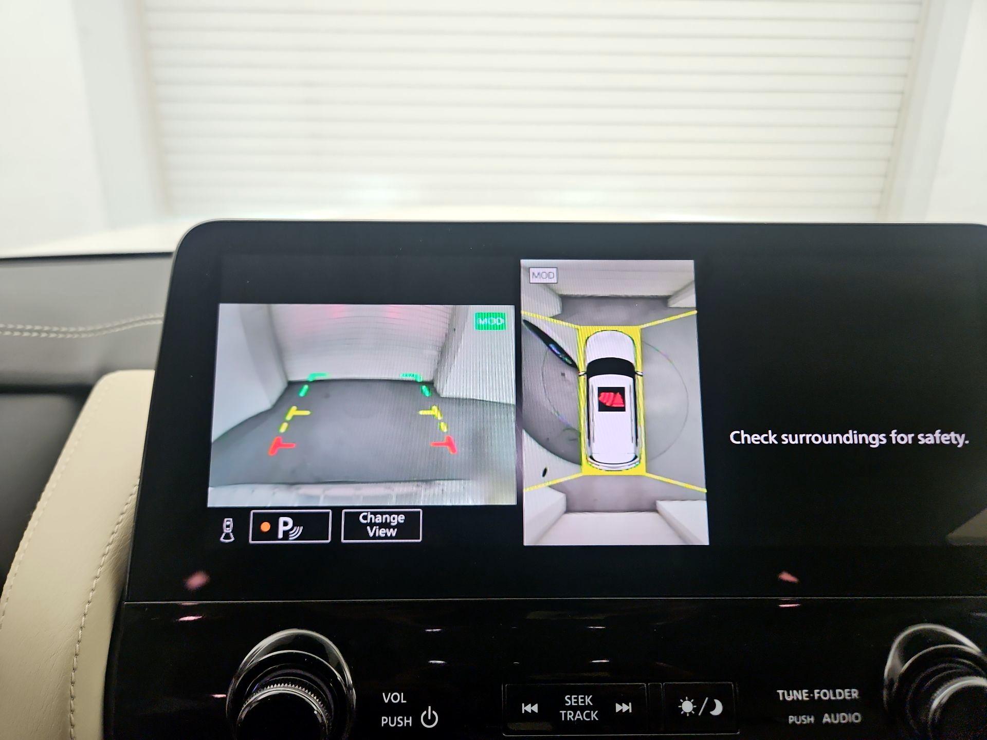 Thumbnail: 2022 INFINITI QX80 - 14