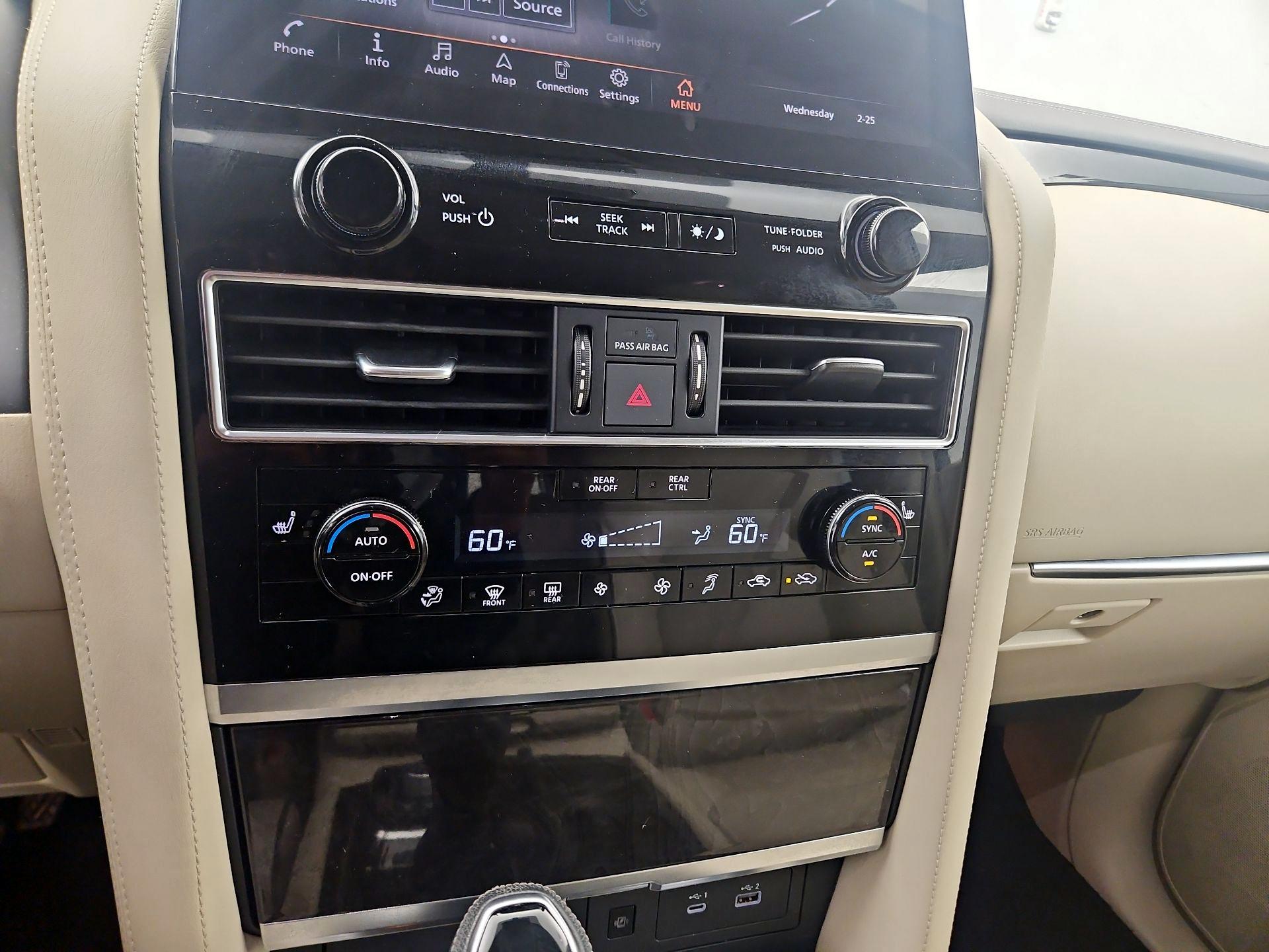 Thumbnail: 2022 INFINITI QX80 - 16