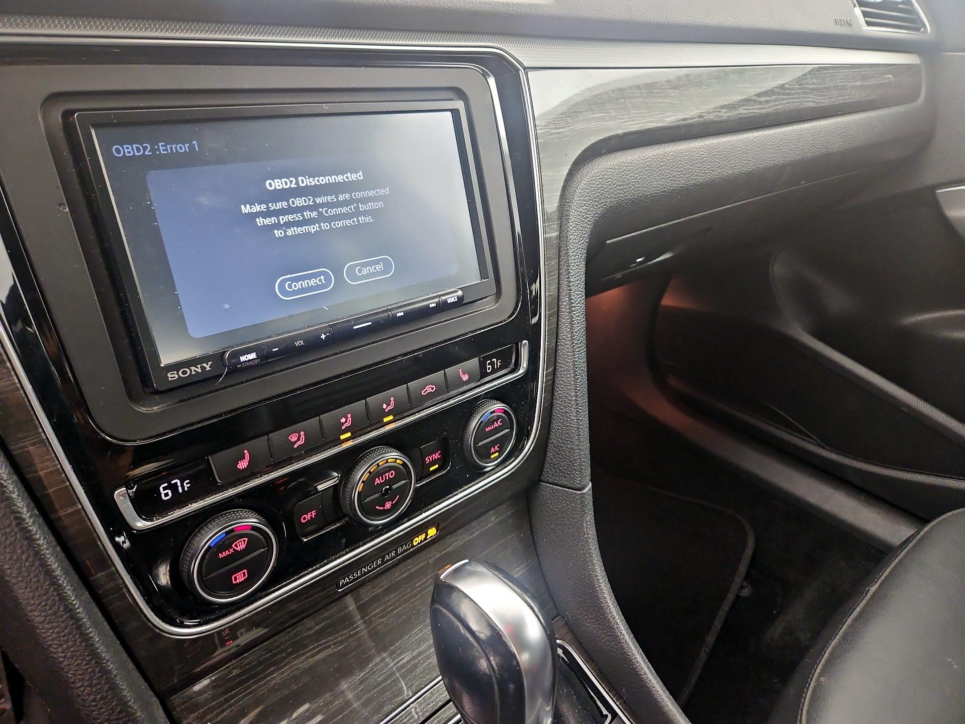 Thumbnail: 2017 Volkswagen Passat - 14