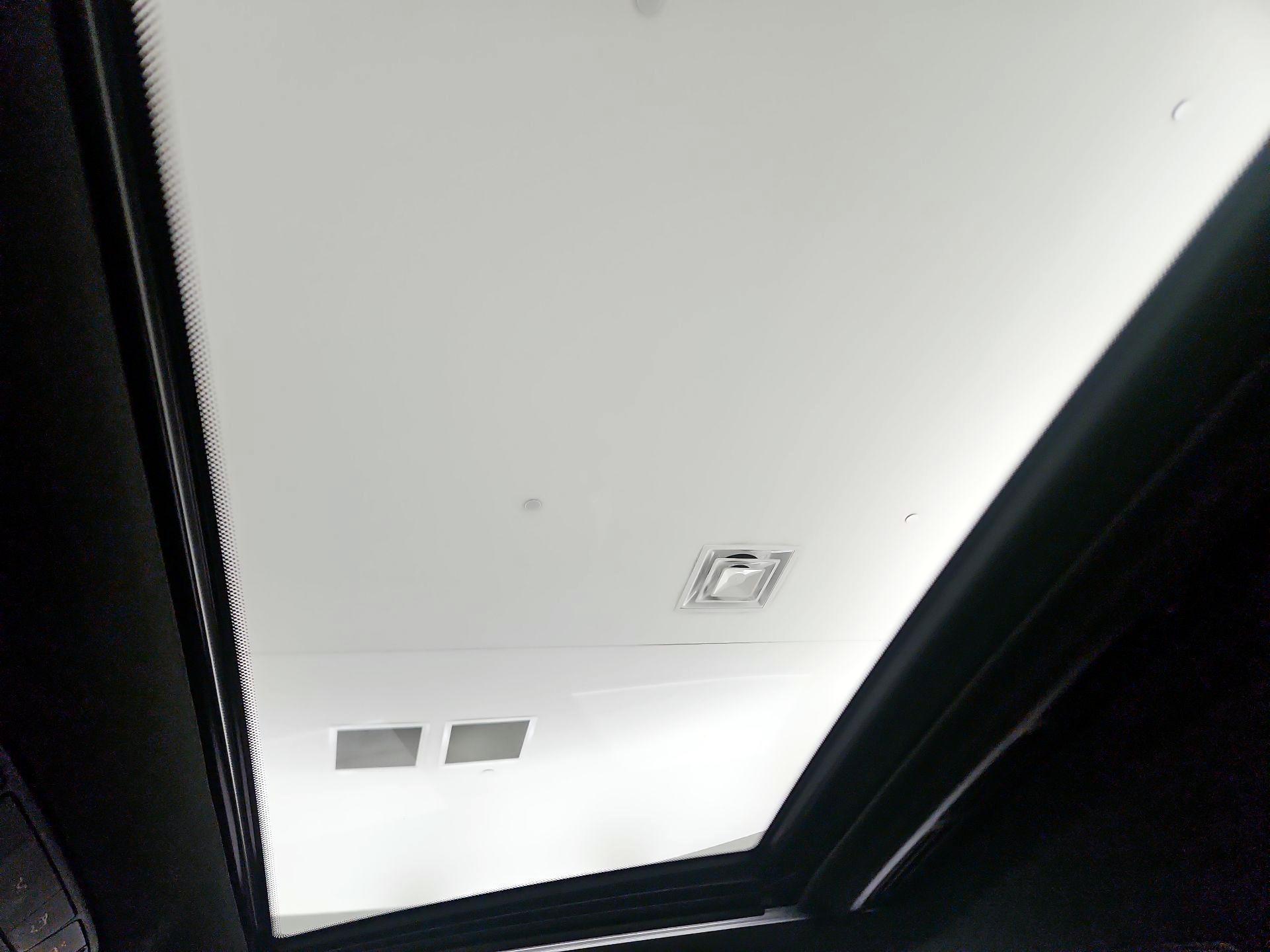 Thumbnail: 2021 Mercedes-Benz C-Class - 16