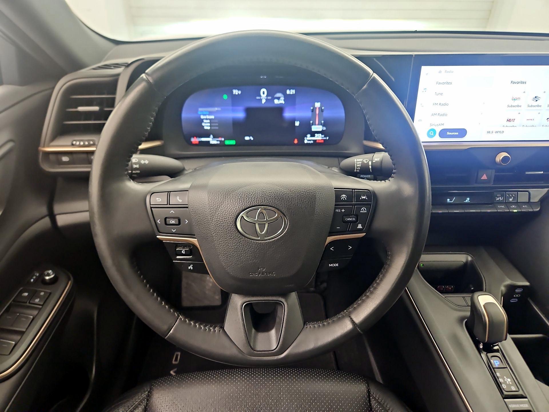 Thumbnail: 2023 Toyota Crown - 10