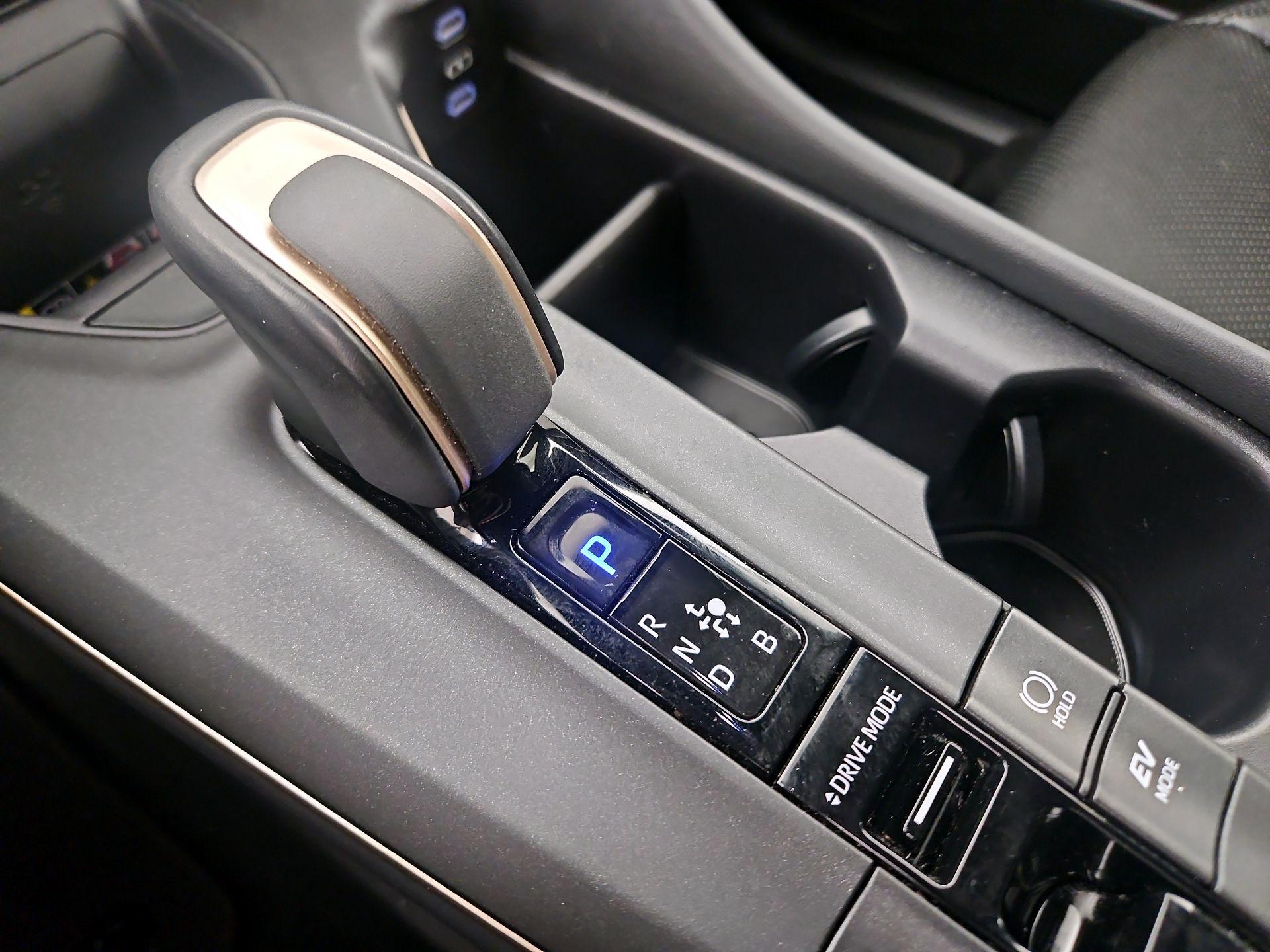 Thumbnail: 2023 Toyota Crown - 17