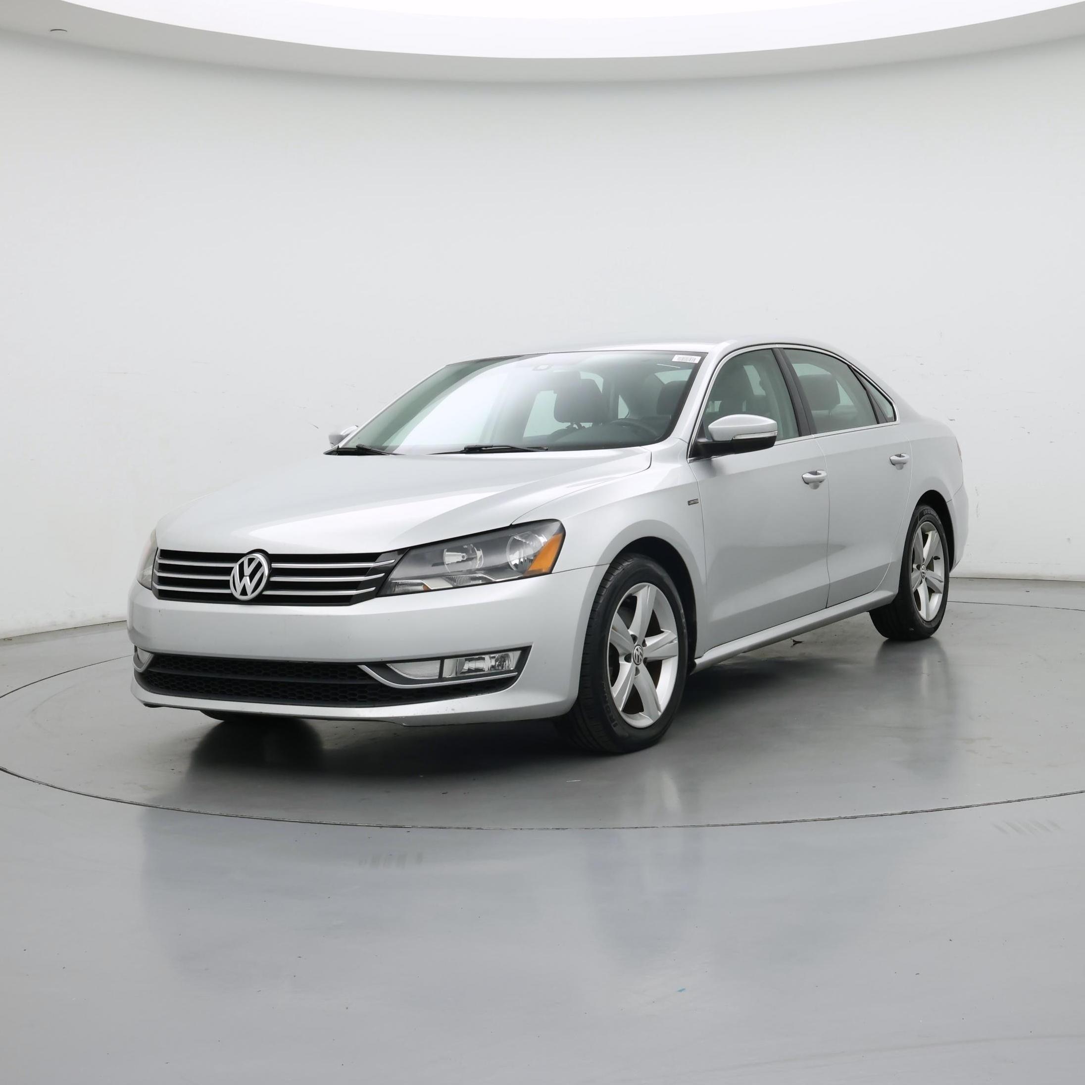 Thumbnail: 2015 Volkswagen Passat - 4