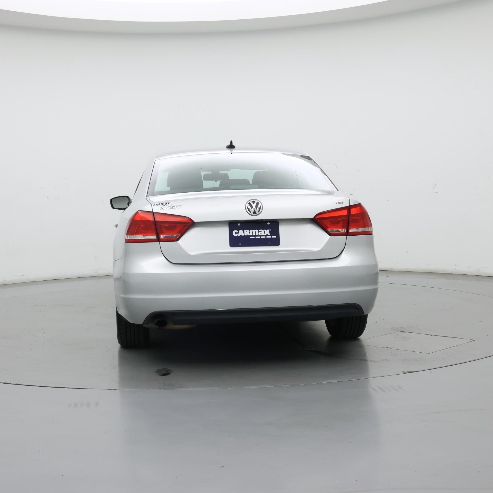 Thumbnail: 2015 Volkswagen Passat - 6