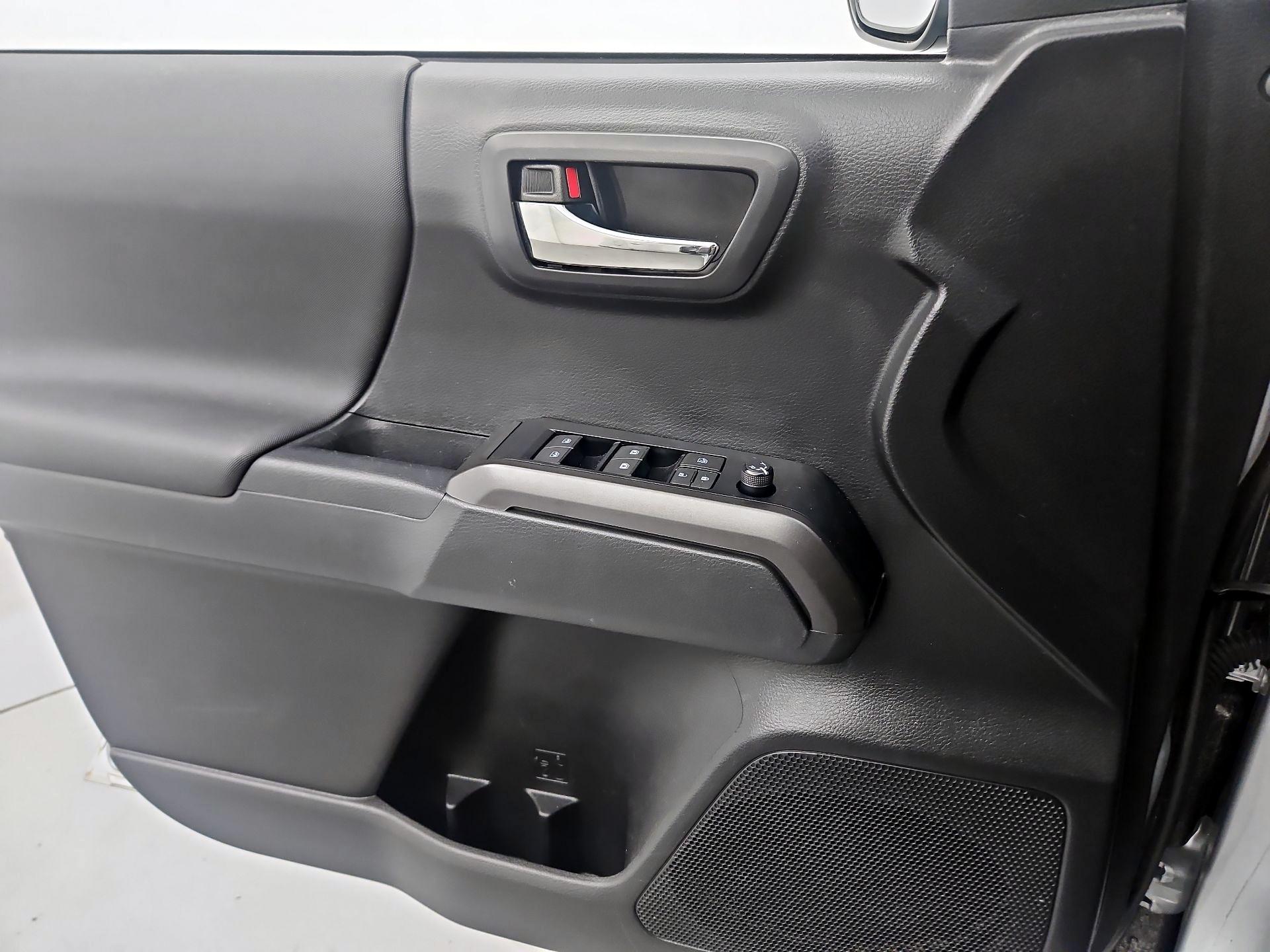 Thumbnail: 2023 Toyota Tacoma - 12