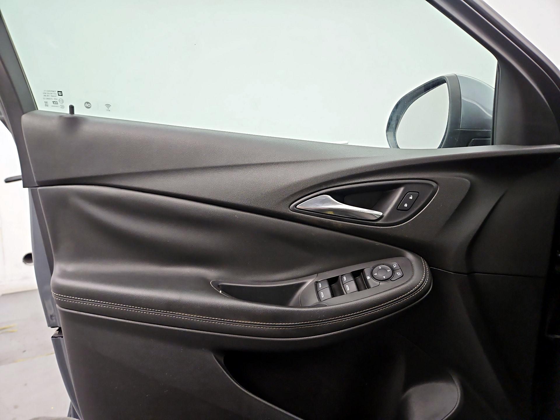 Thumbnail: 2021 Buick Encore GX - 12