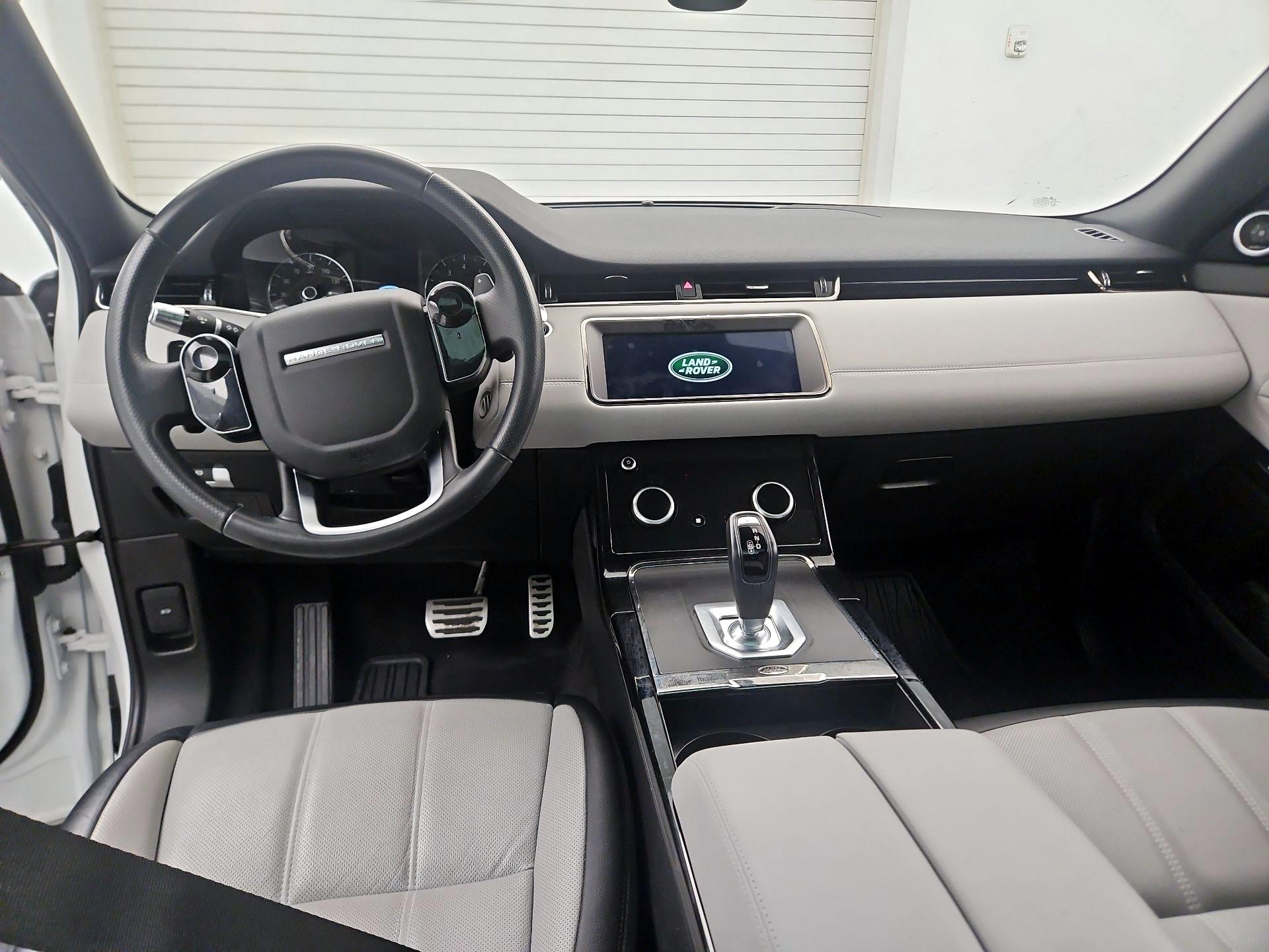 Thumbnail: 2020 Land Rover Range Rover Evoque - 9