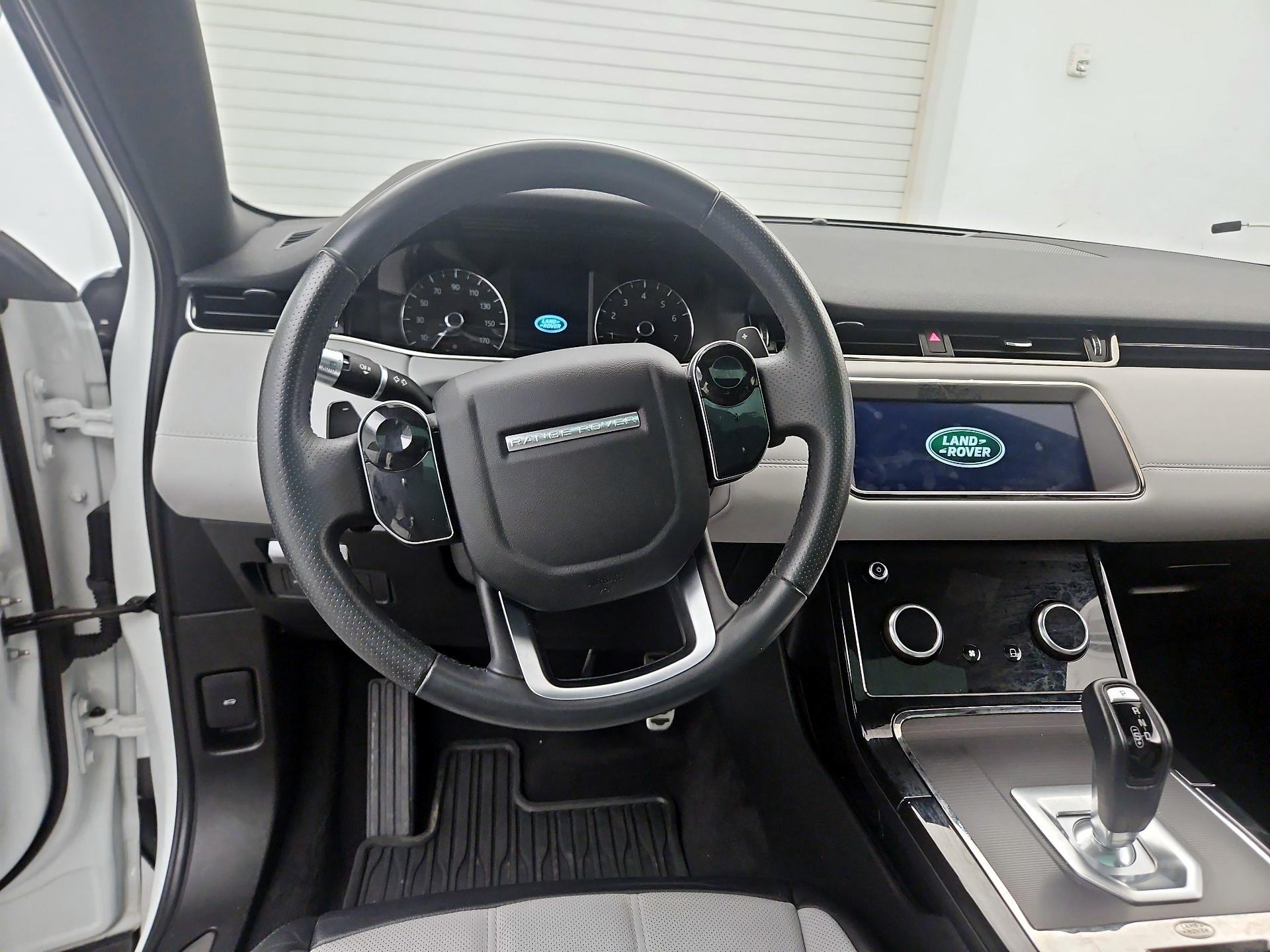 Thumbnail: 2020 Land Rover Range Rover Evoque - 10