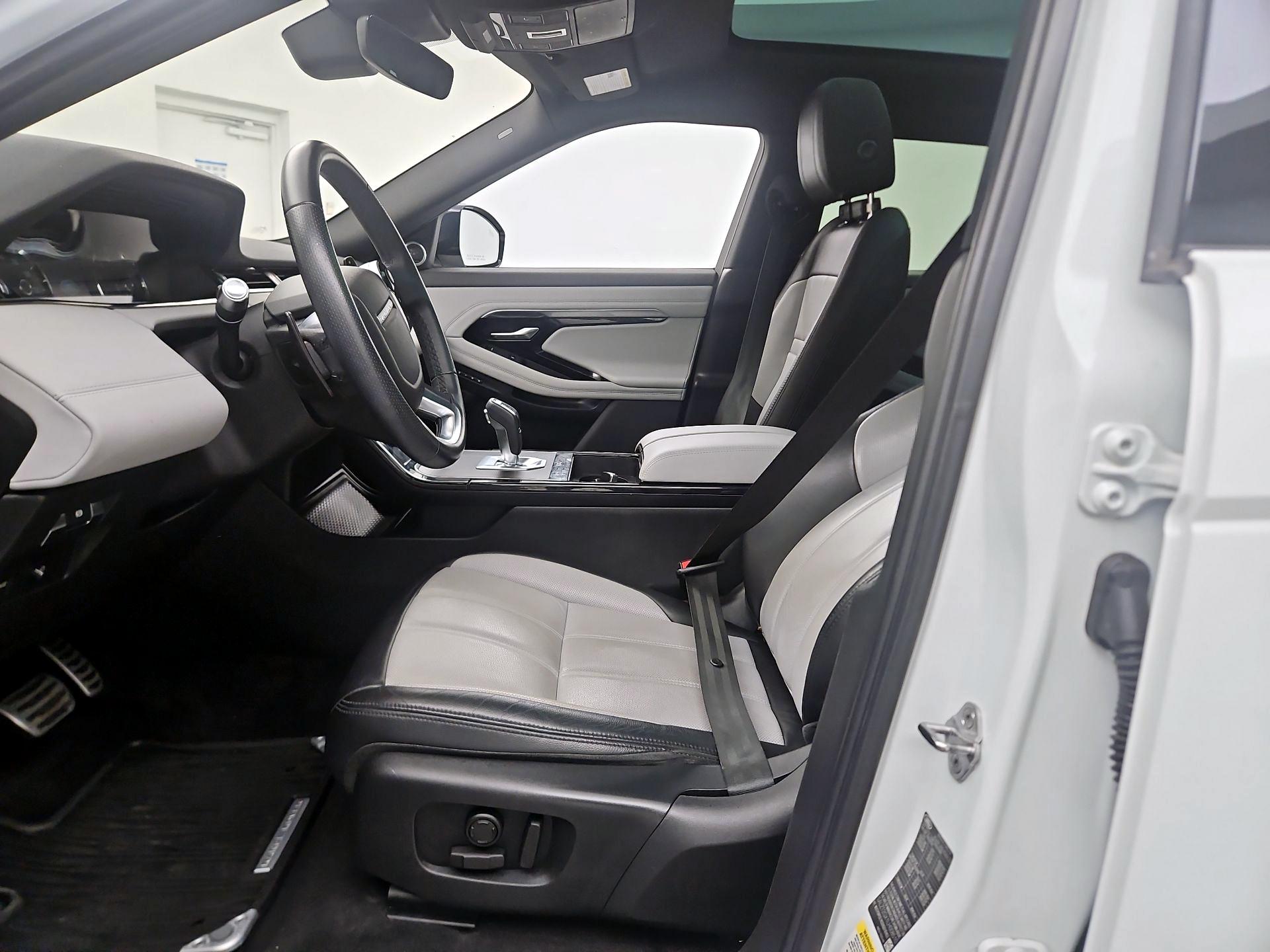 Thumbnail: 2020 Land Rover Range Rover Evoque - 11