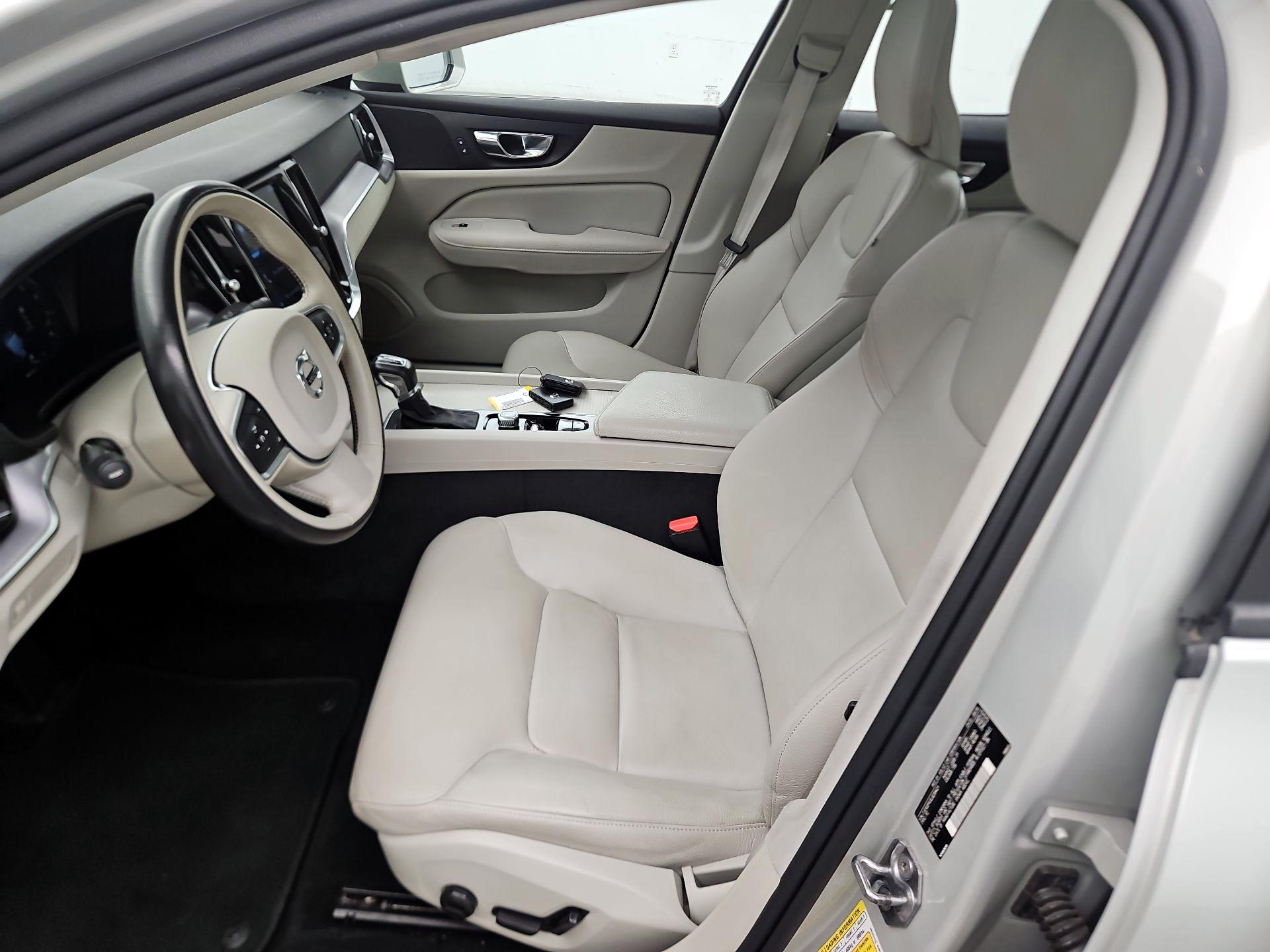 Thumbnail: 2020 Volvo S60 - 11