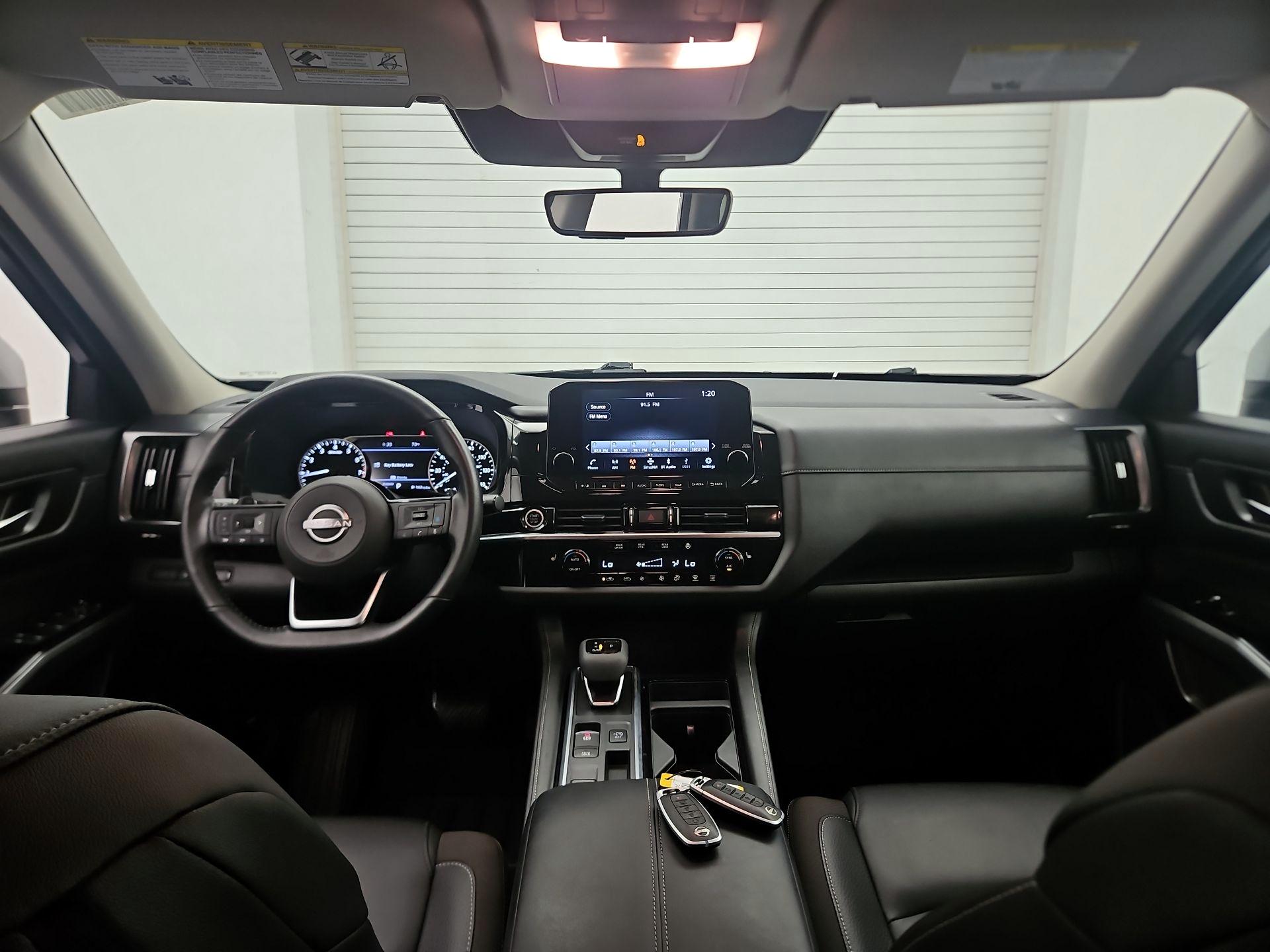 Thumbnail: 2023 Nissan Pathfinder - 9