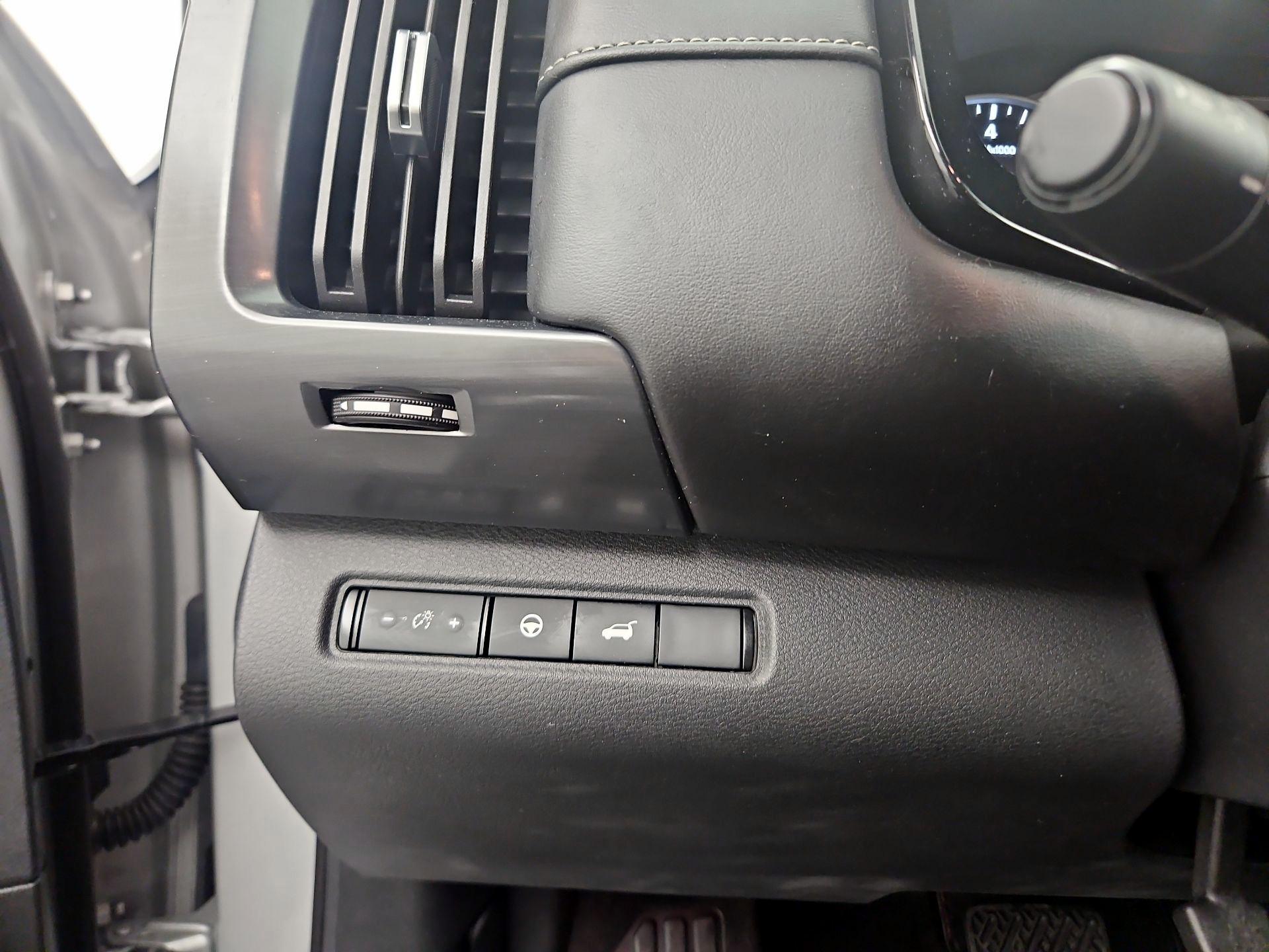 Thumbnail: 2023 Nissan Pathfinder - 13