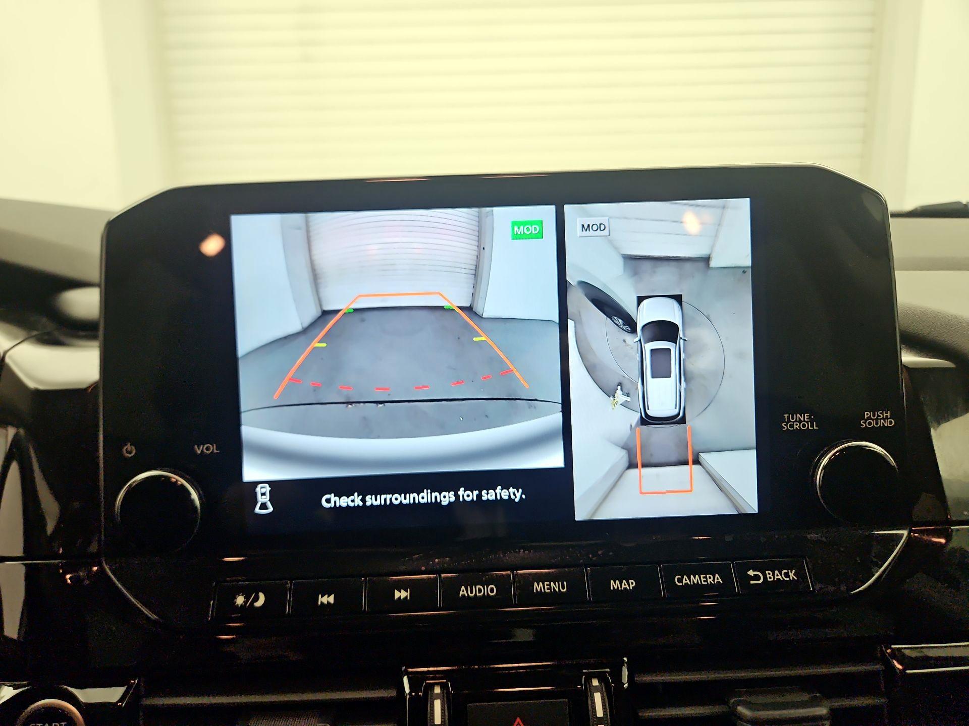 Thumbnail: 2023 Nissan Pathfinder - 14