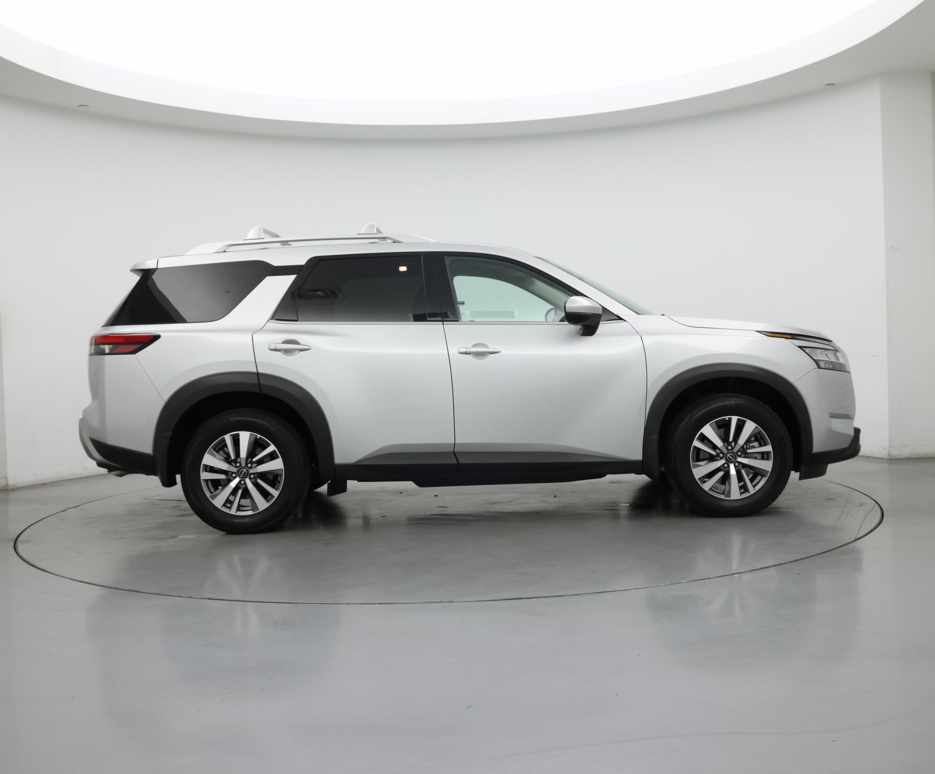 Thumbnail: 2023 Nissan Pathfinder - 7