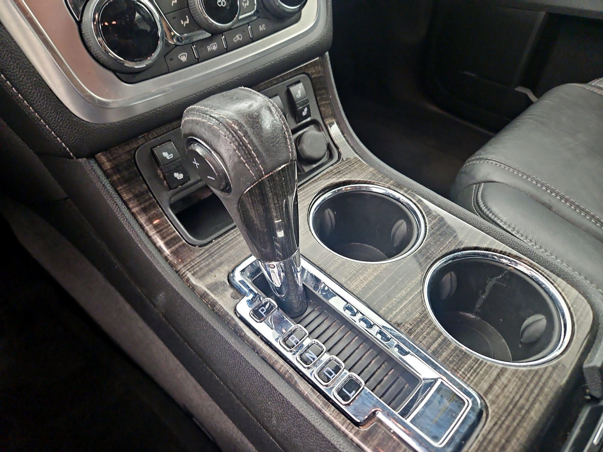 Thumbnail: 2017 GMC Acadia - 18