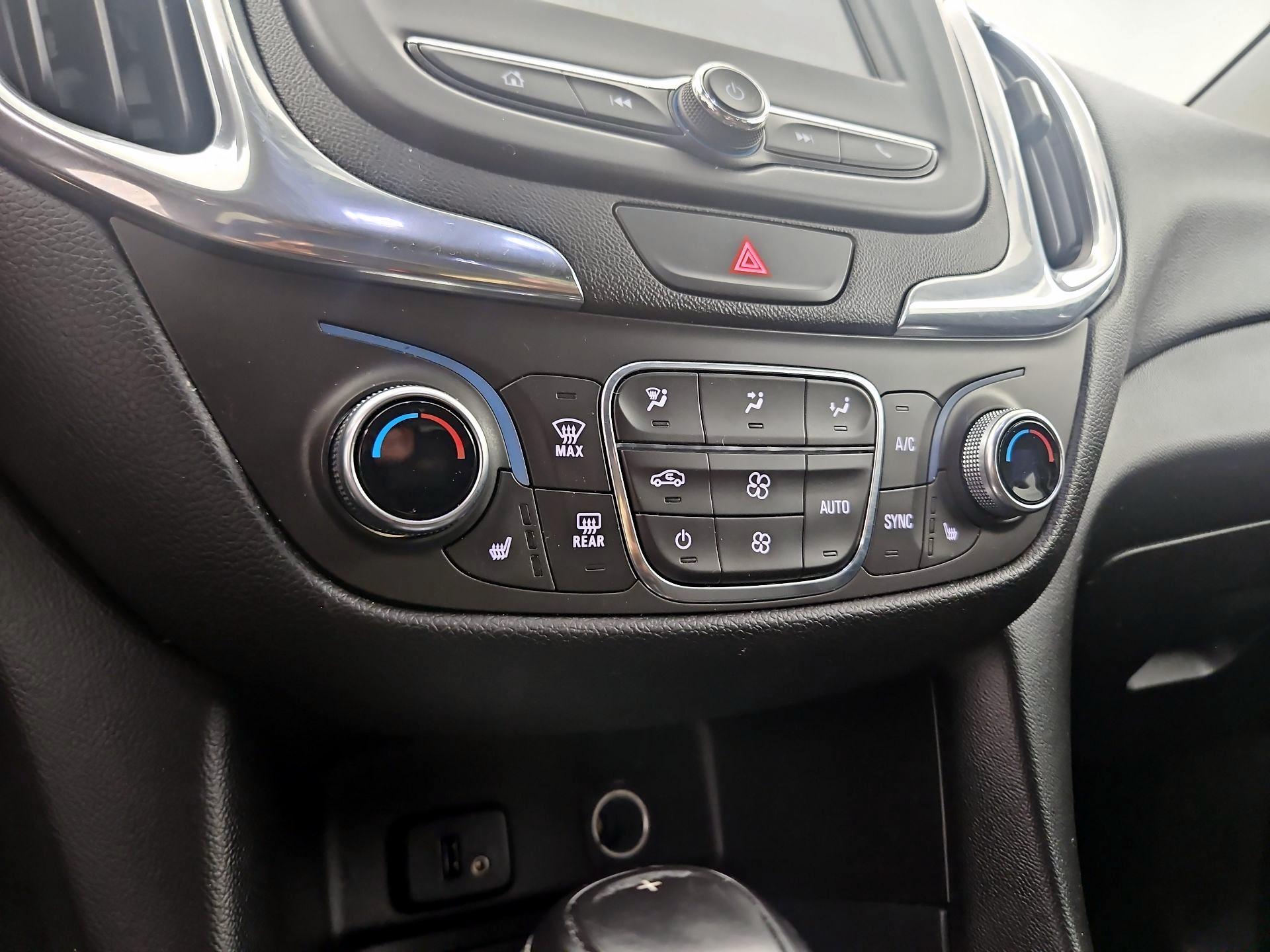 Thumbnail: 2018 Chevrolet Equinox - 16