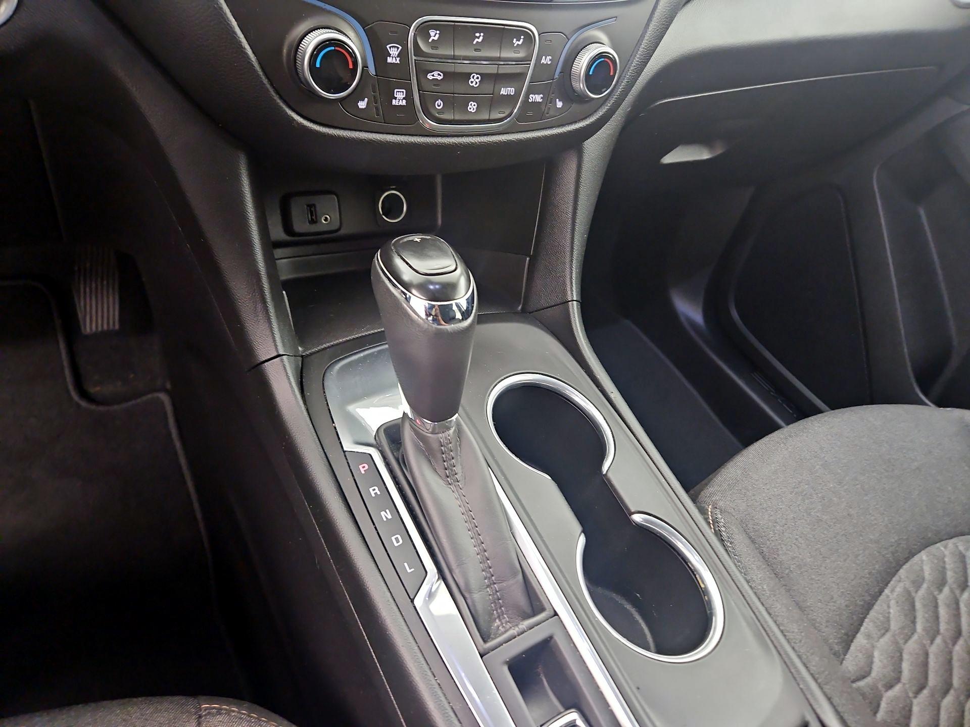 Thumbnail: 2018 Chevrolet Equinox - 17