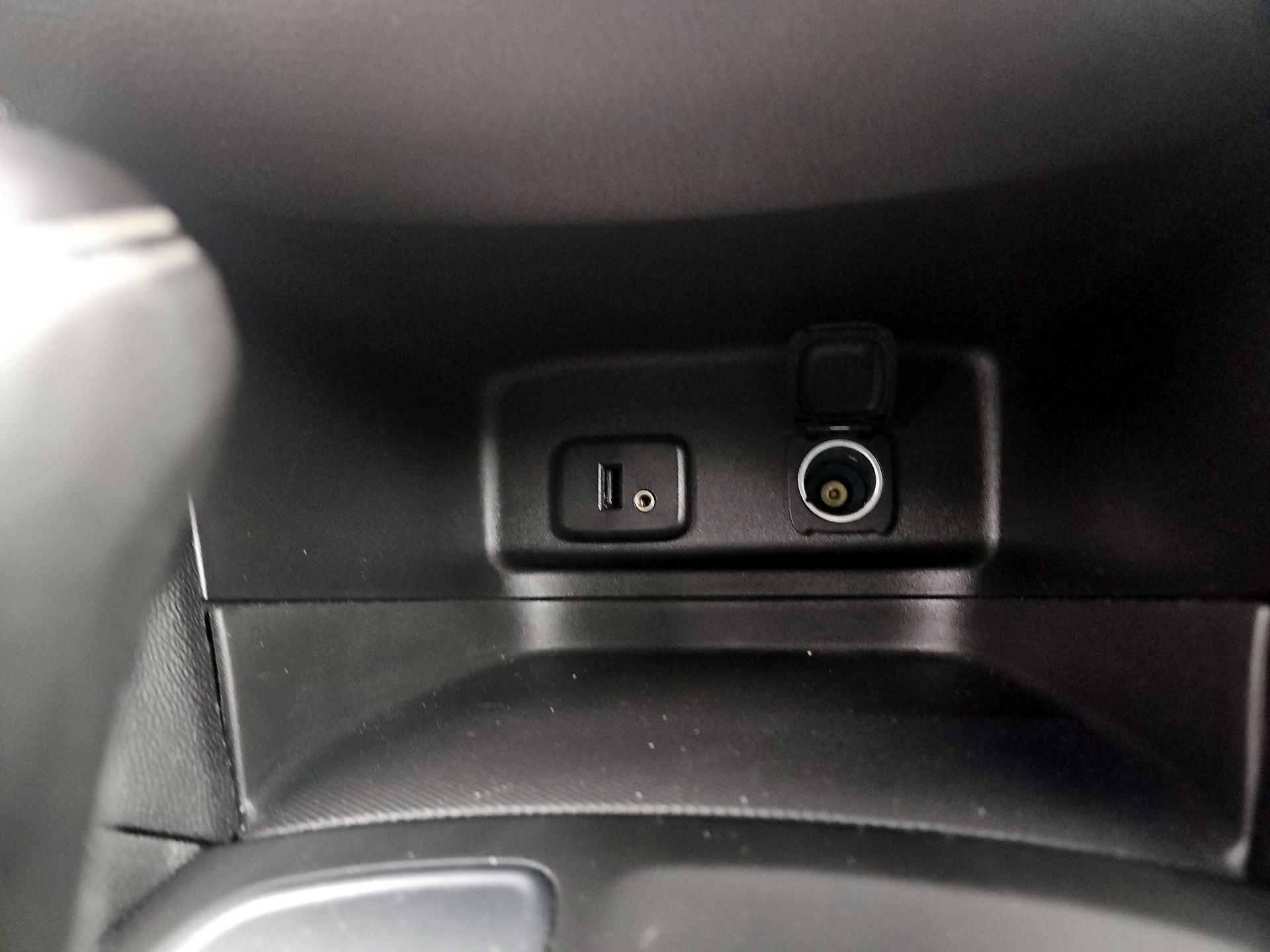 Thumbnail: 2018 Chevrolet Equinox - 18