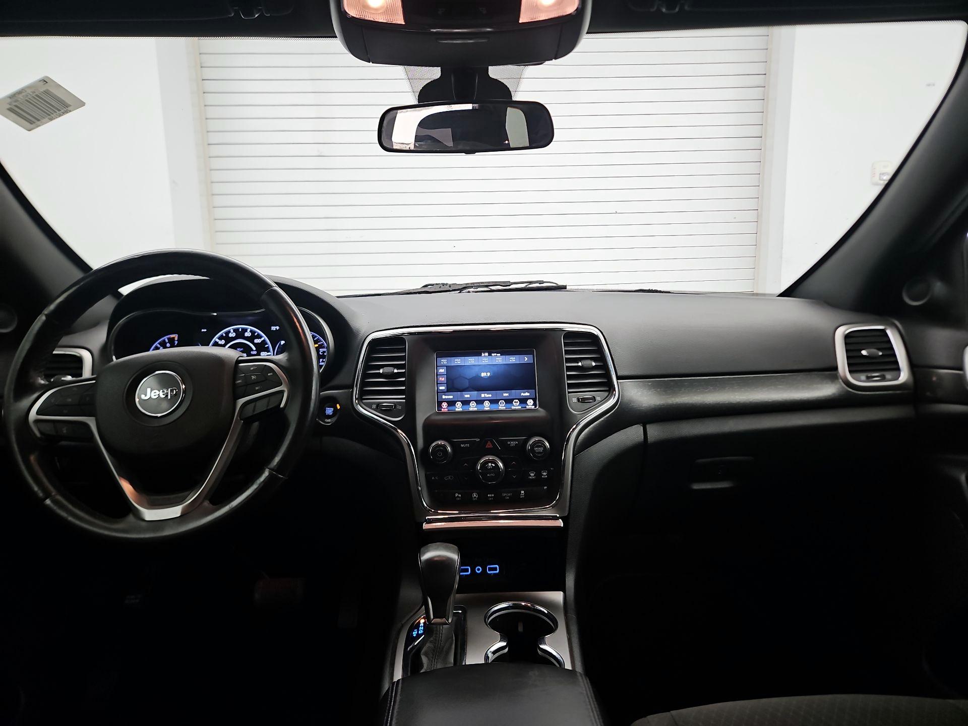 Thumbnail: 2018 Jeep Grand Cherokee - 9