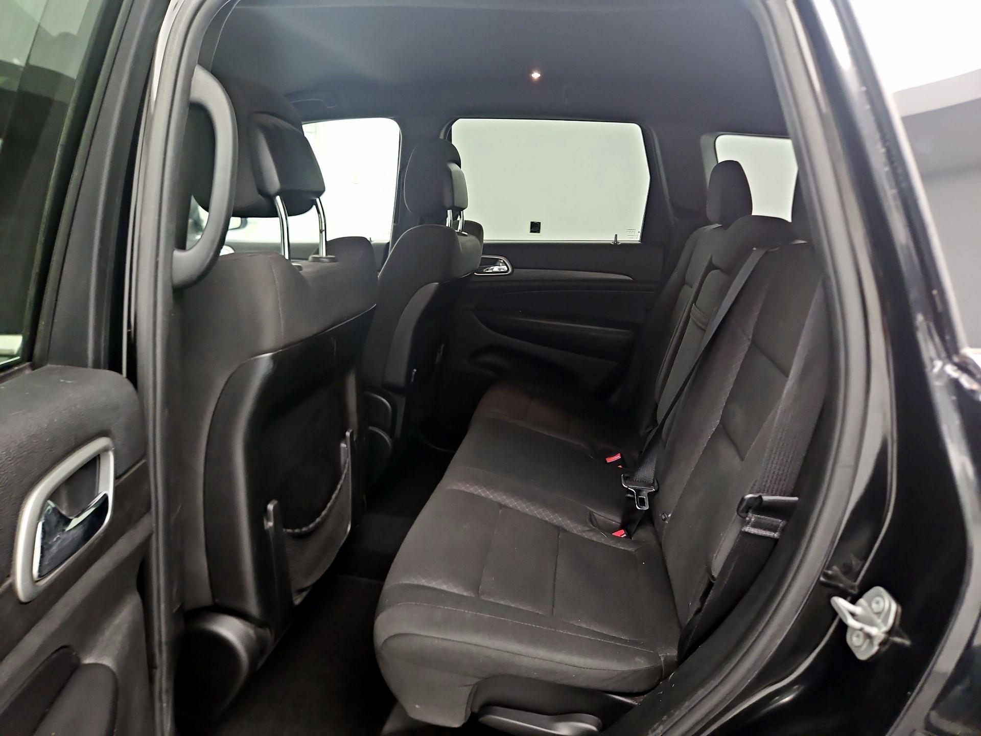 Thumbnail: 2018 Jeep Grand Cherokee - 13