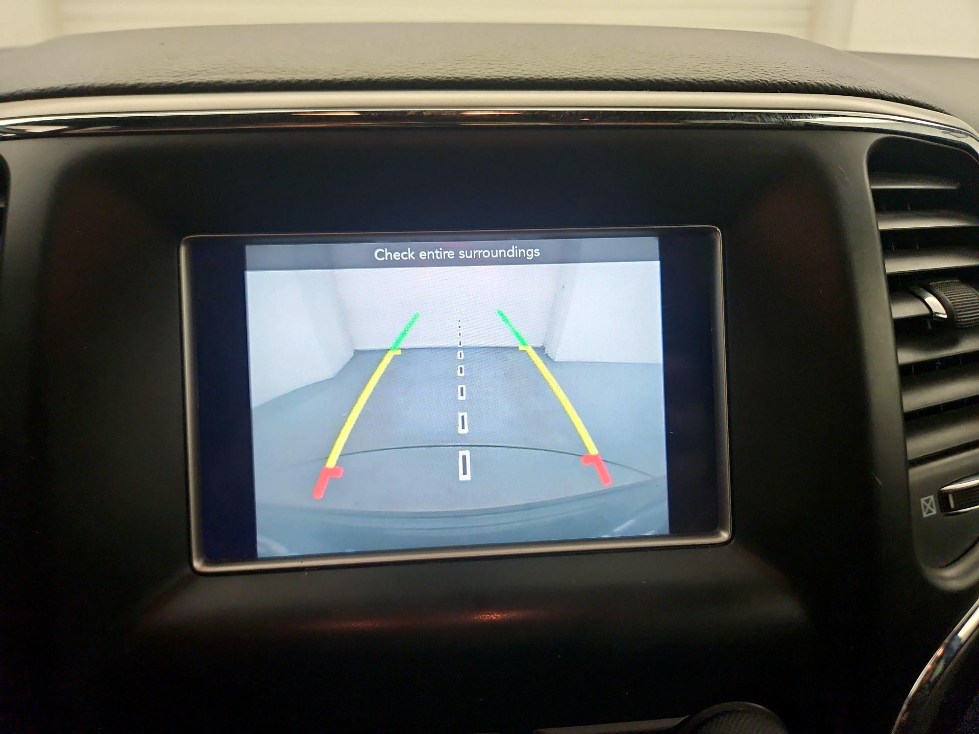 Thumbnail: 2018 Jeep Grand Cherokee - 14