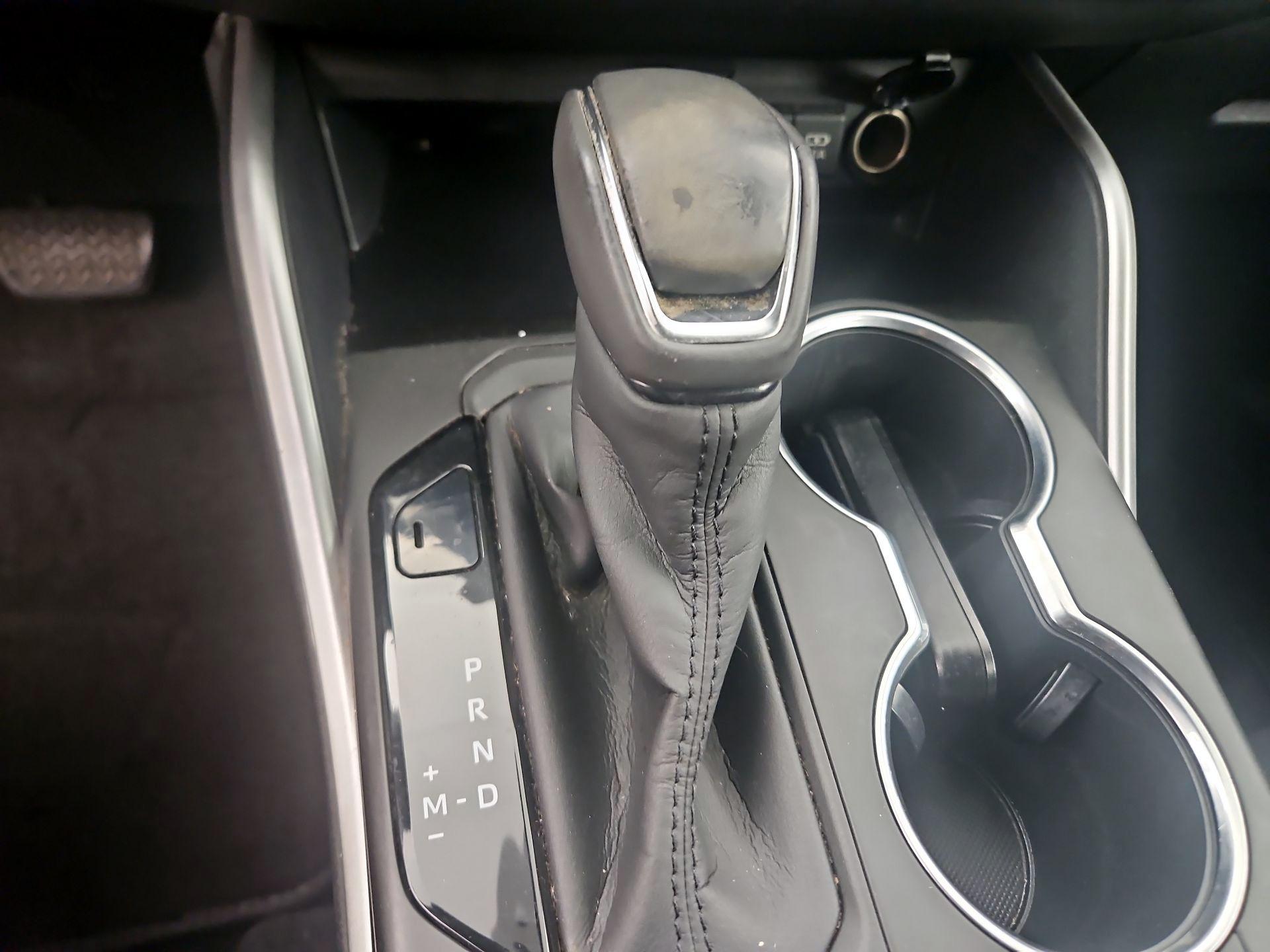 Thumbnail: 2020 Toyota Highlander - 17