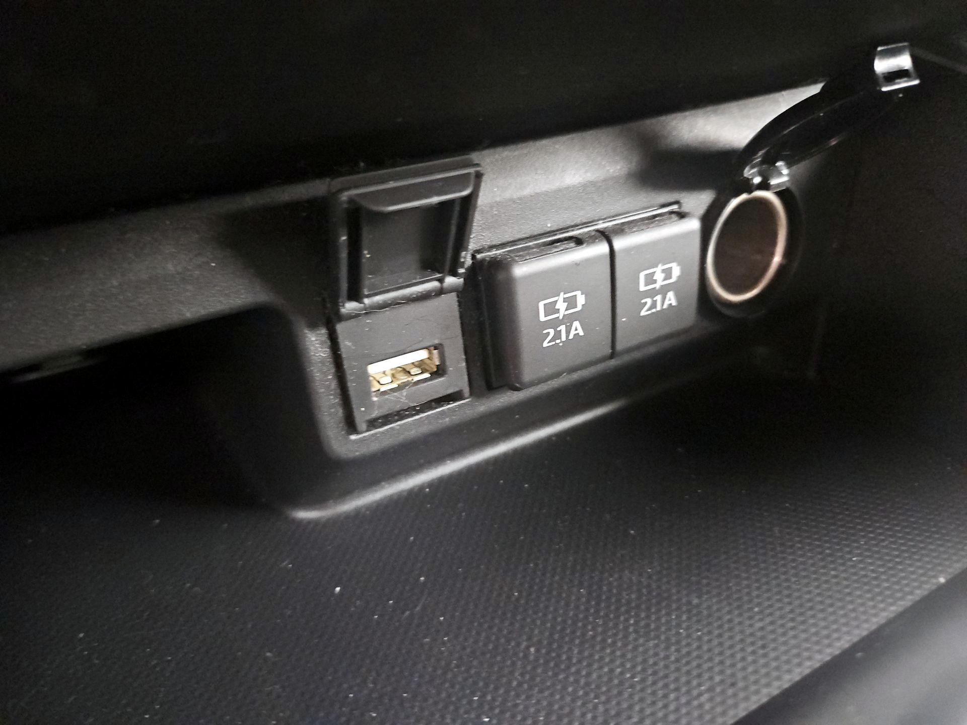 Thumbnail: 2020 Toyota Highlander - 18