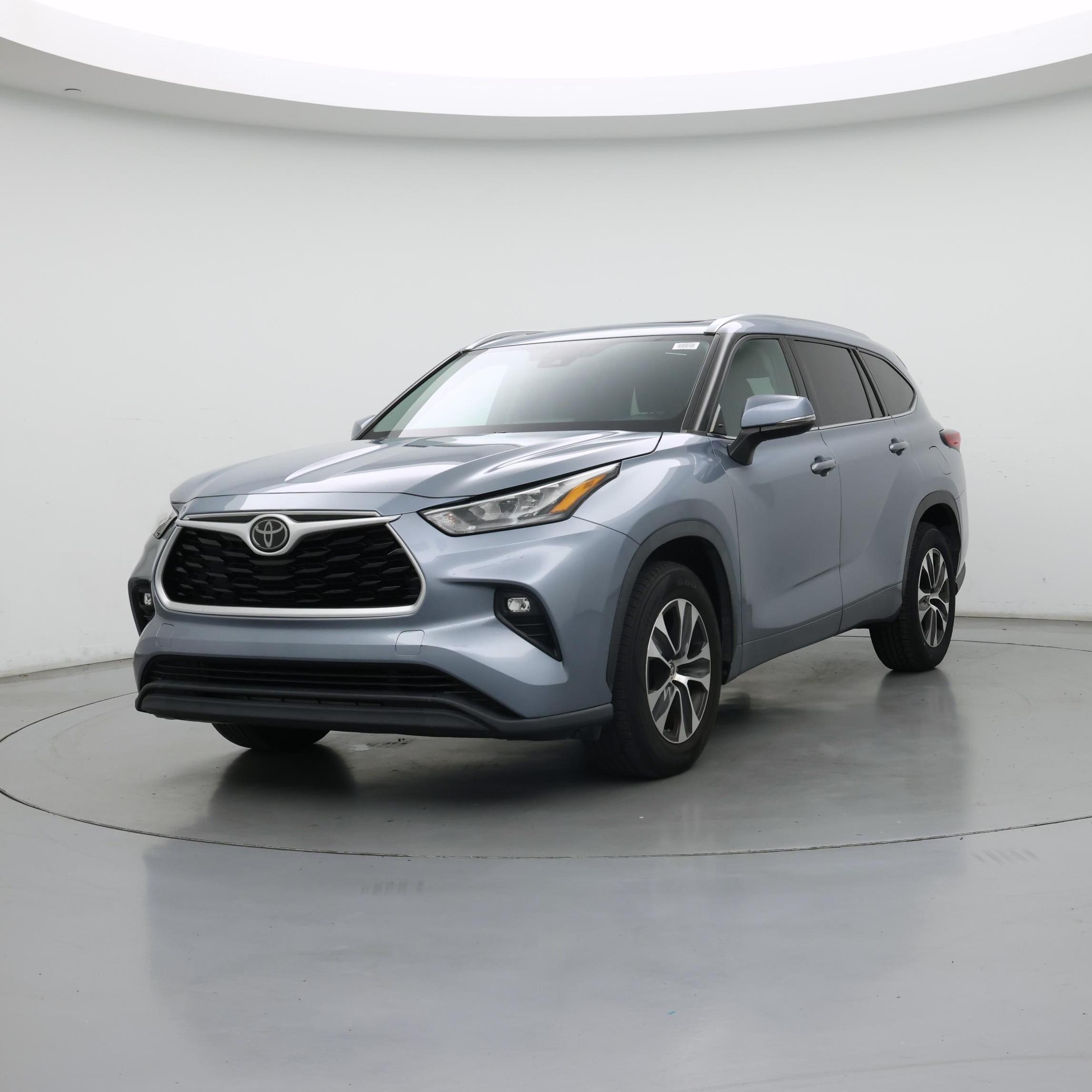 Thumbnail: 2020 Toyota Highlander - 4