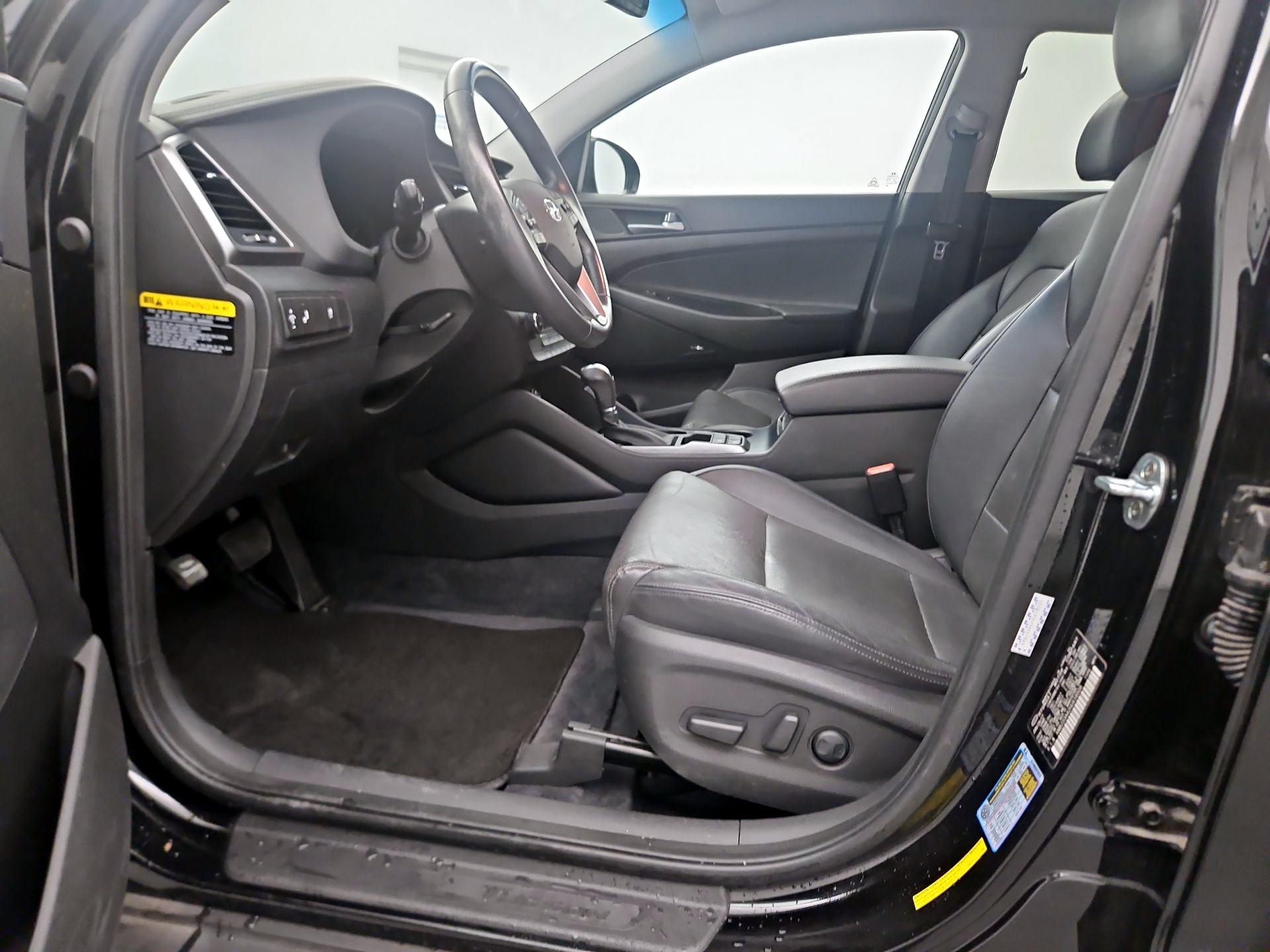 Thumbnail: 2017 Hyundai Tucson - 11