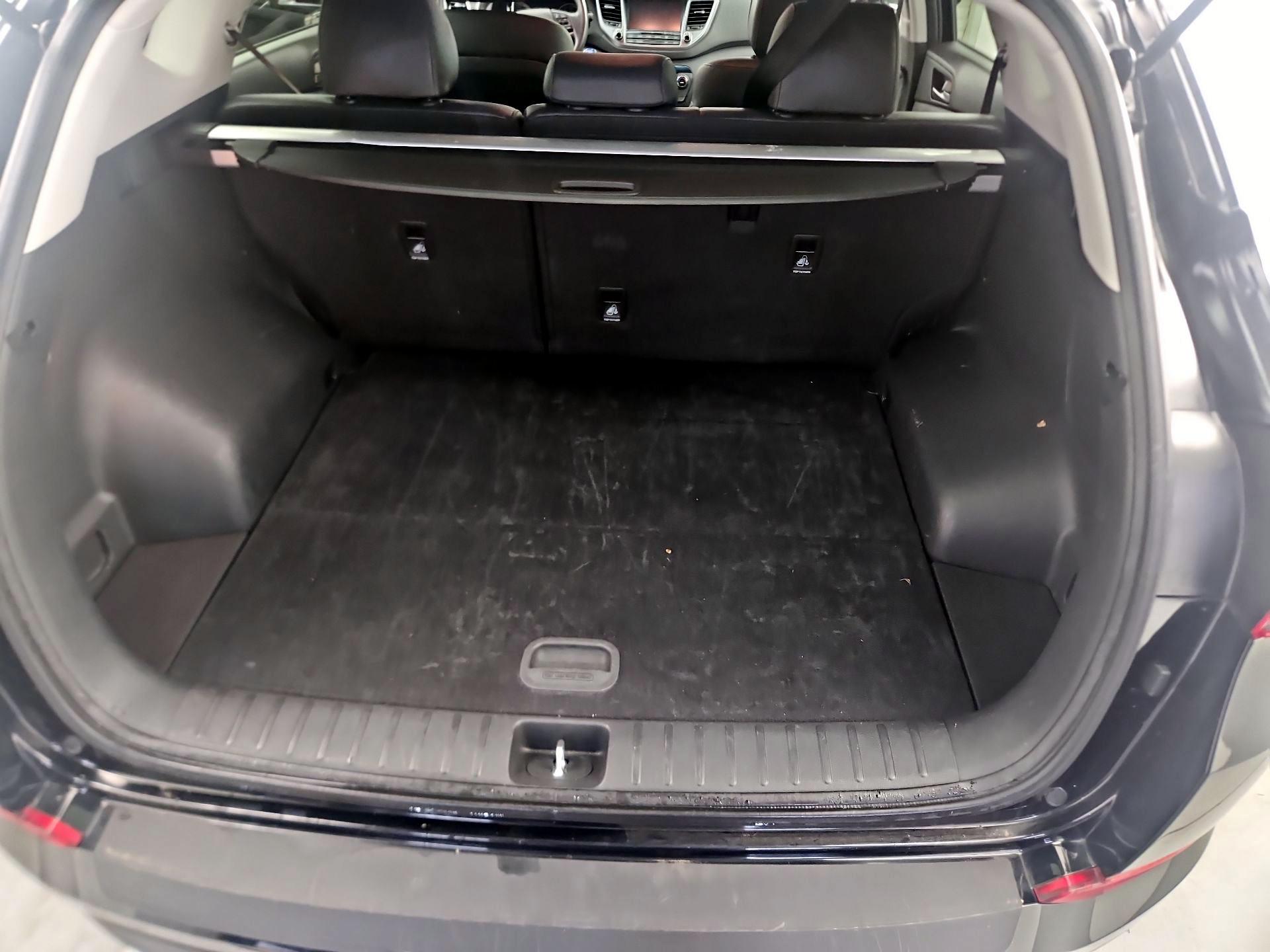 Thumbnail: 2017 Hyundai Tucson - 17