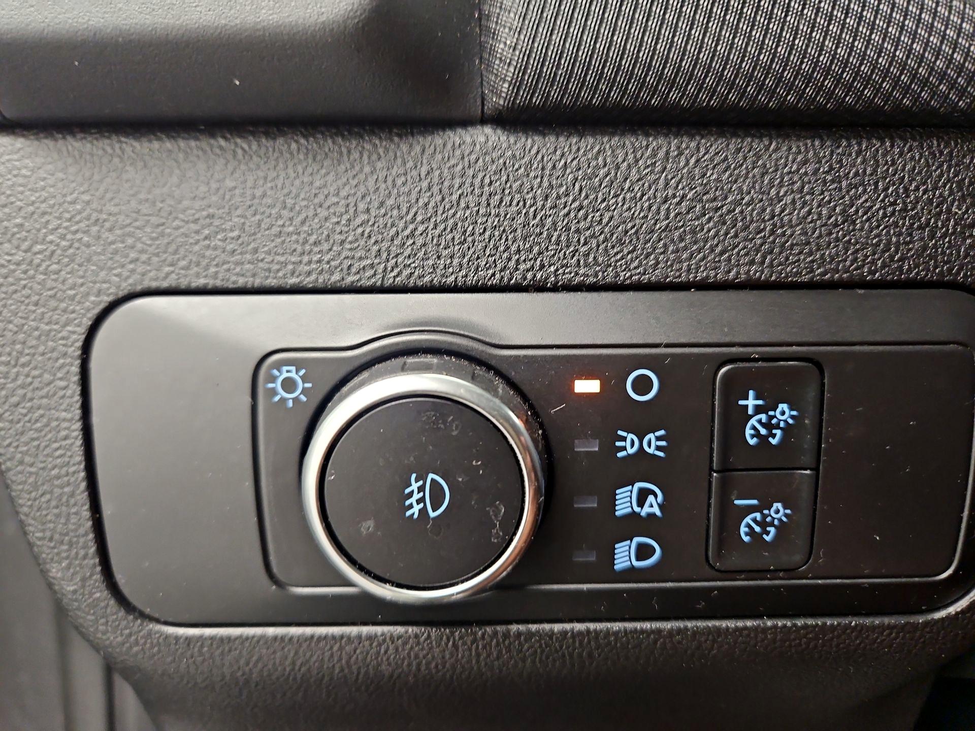 Thumbnail: 2021 Ford Bronco Sport - 13