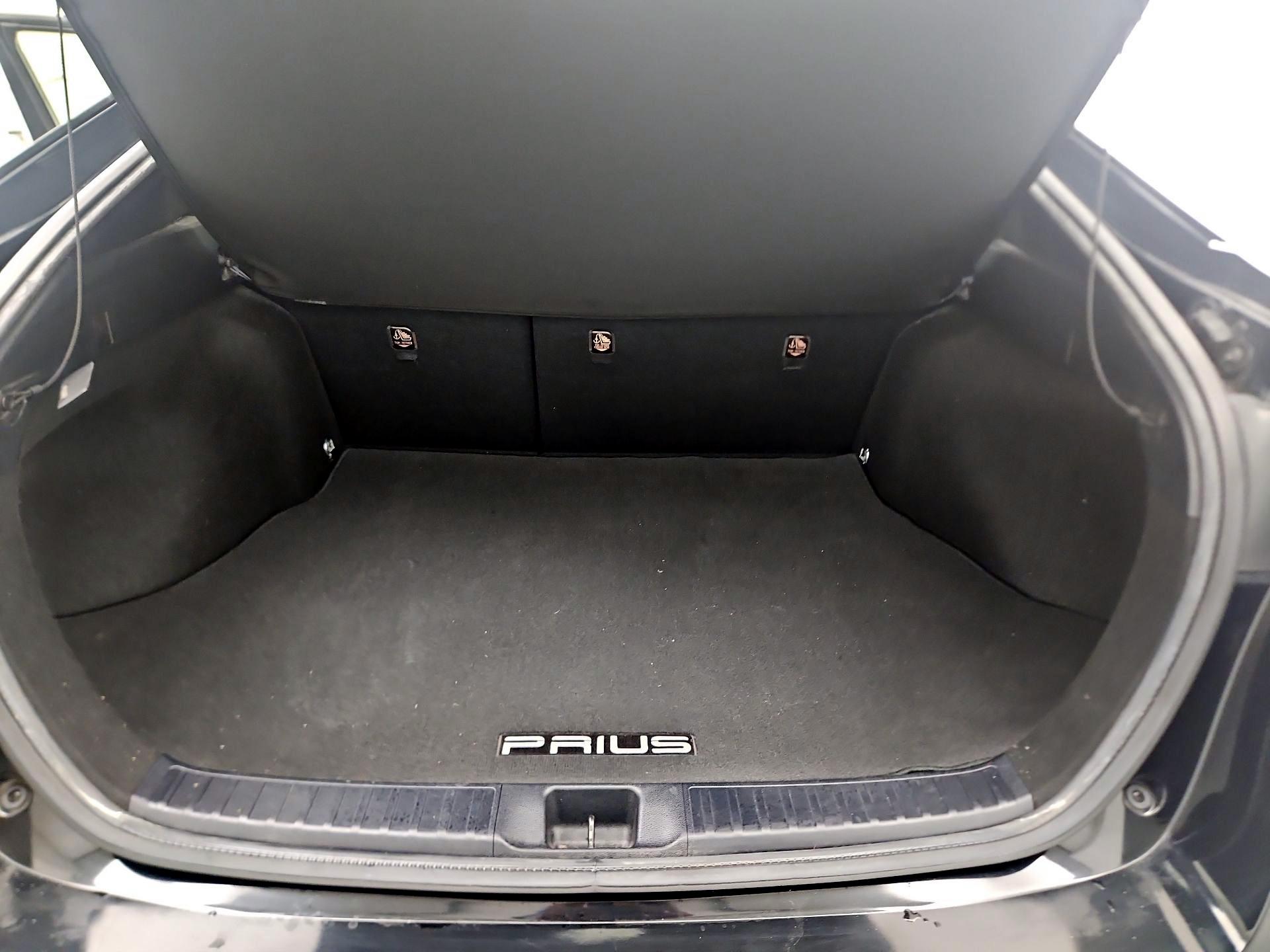 Thumbnail: 2016 Toyota Prius - 20