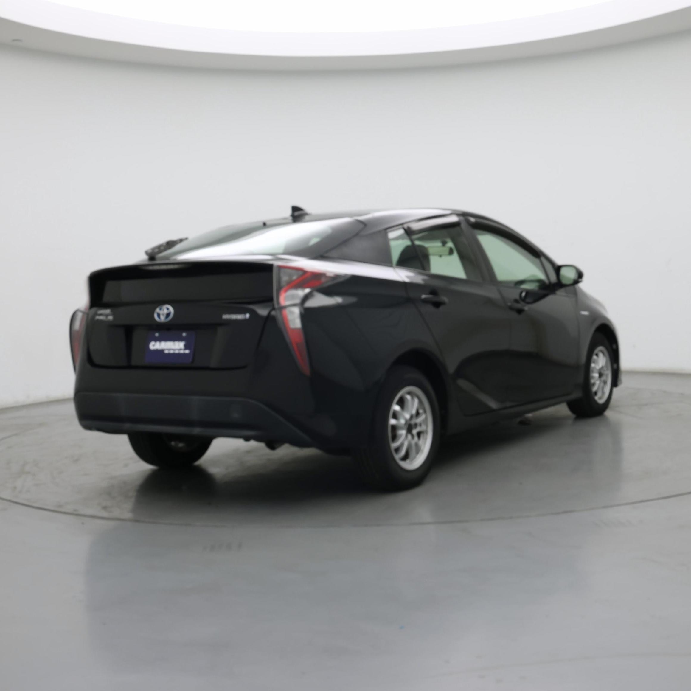 Thumbnail: 2016 Toyota Prius - 8