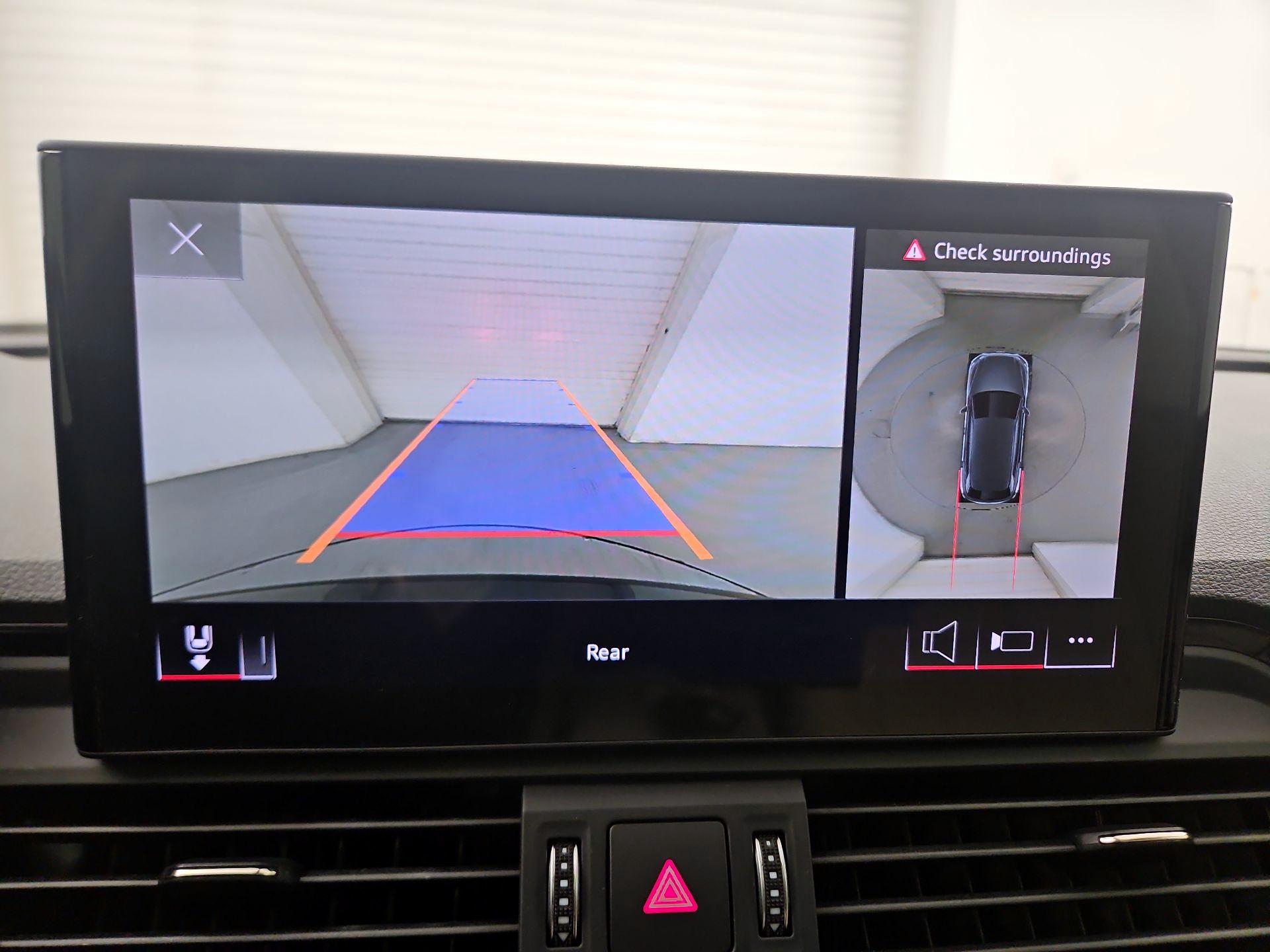 Thumbnail: 2022 Audi Q5 - 14