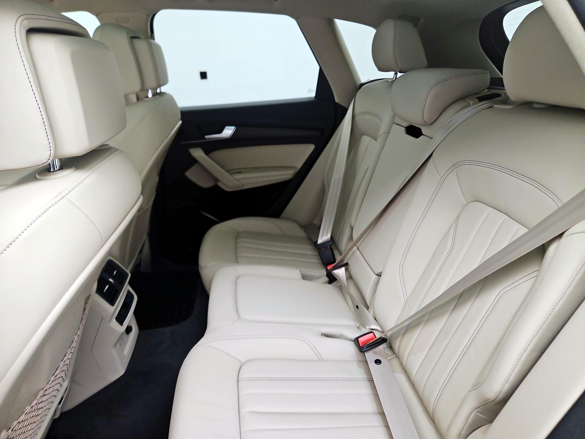 Thumbnail: 2022 Audi Q5 - 19