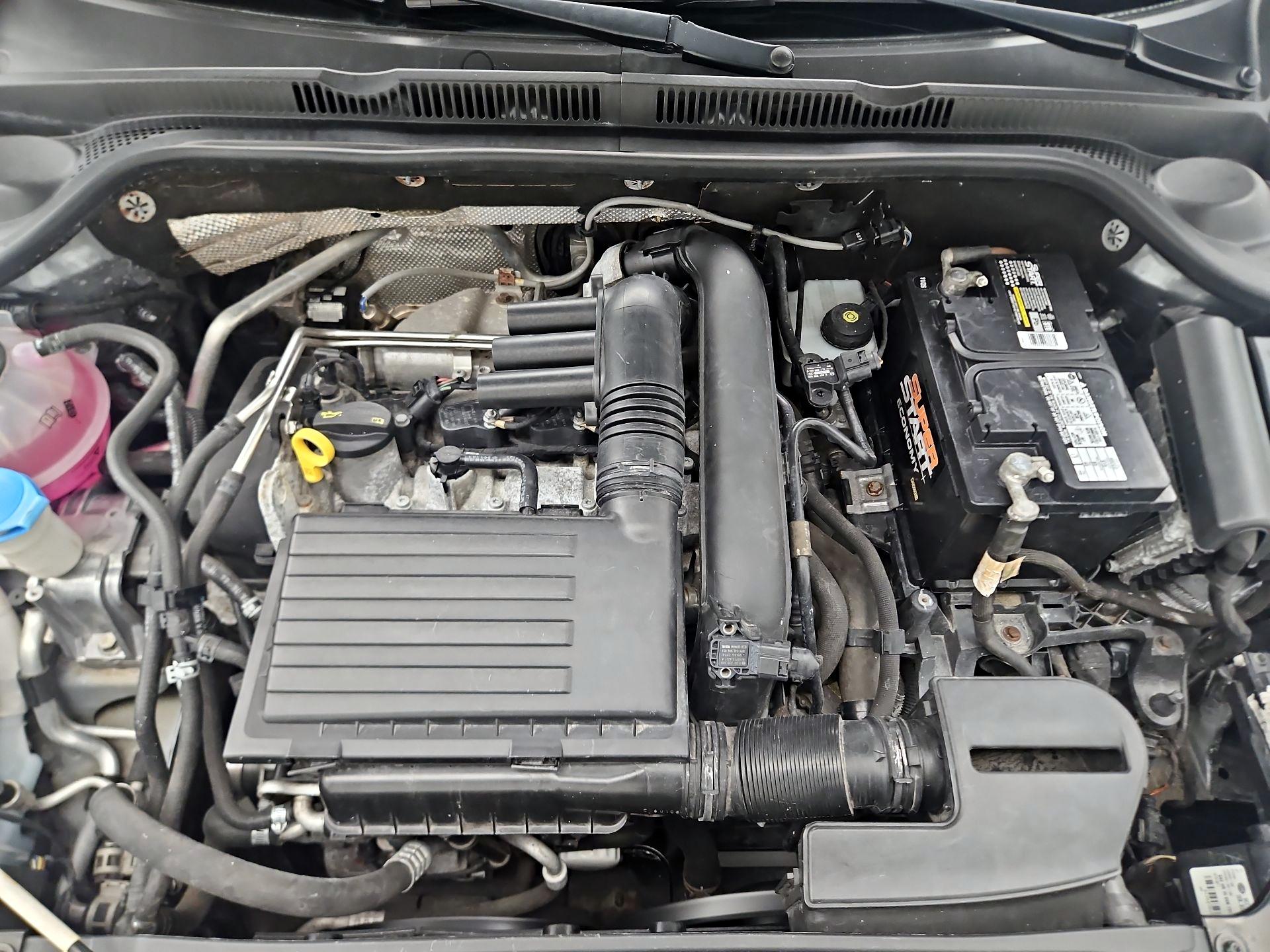 Thumbnail: 2017 Volkswagen Jetta - 18