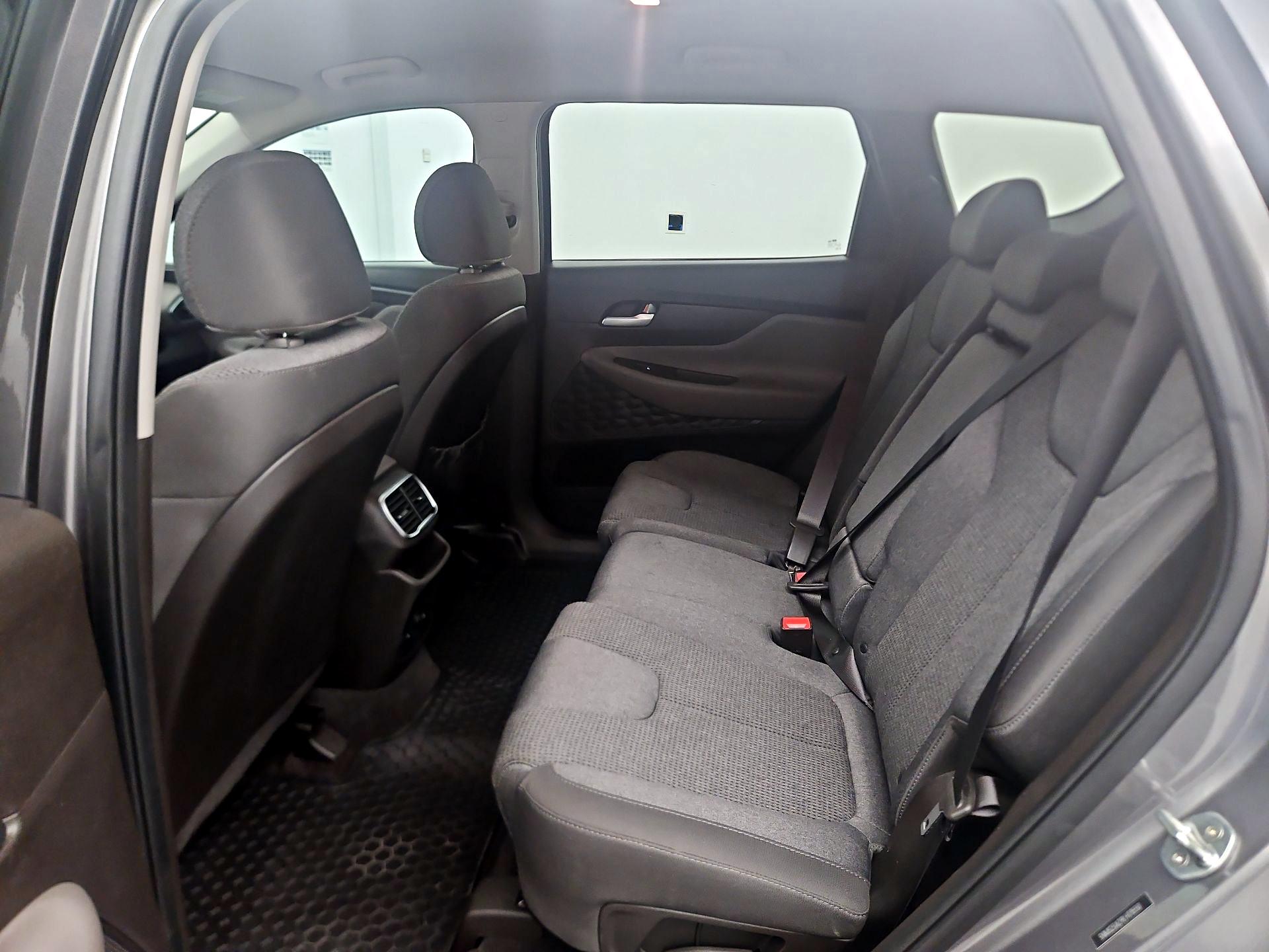 Thumbnail: 2020 Hyundai Santa Fe - 16