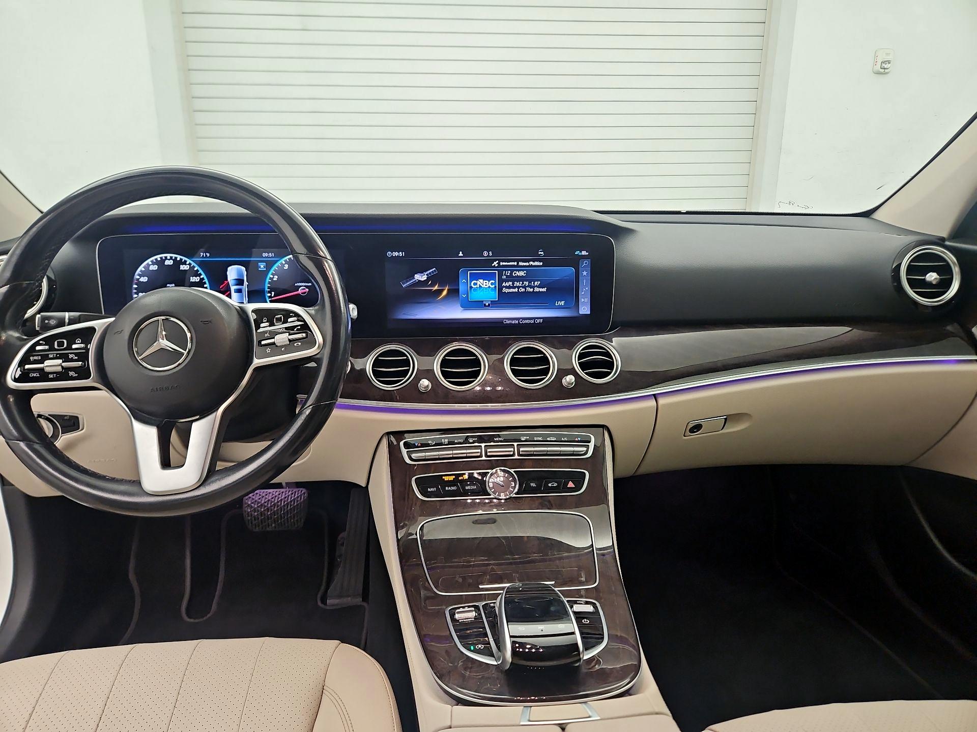 Thumbnail: 2020 Mercedes-Benz E-Class - 9