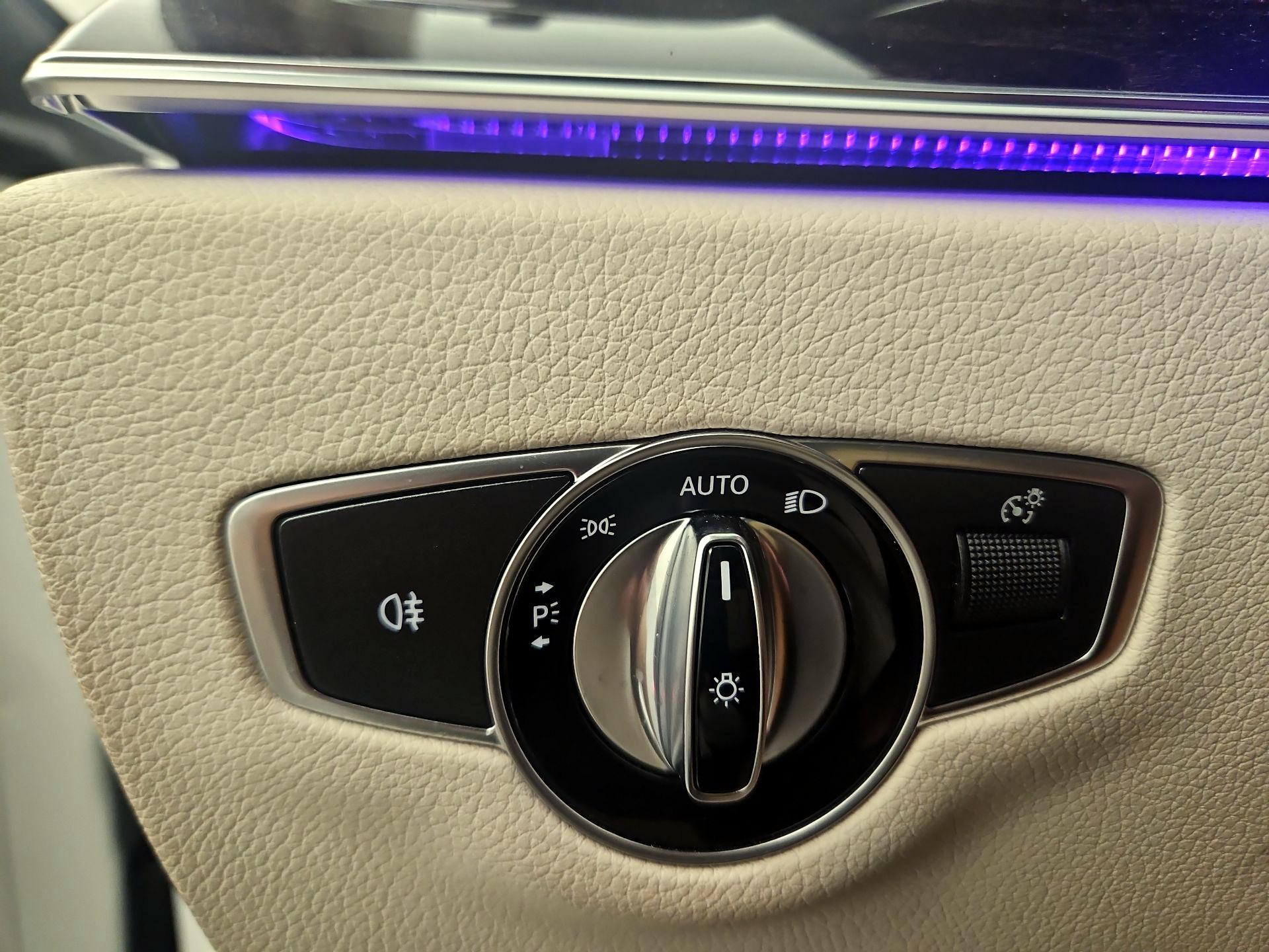 Thumbnail: 2020 Mercedes-Benz E-Class - 13