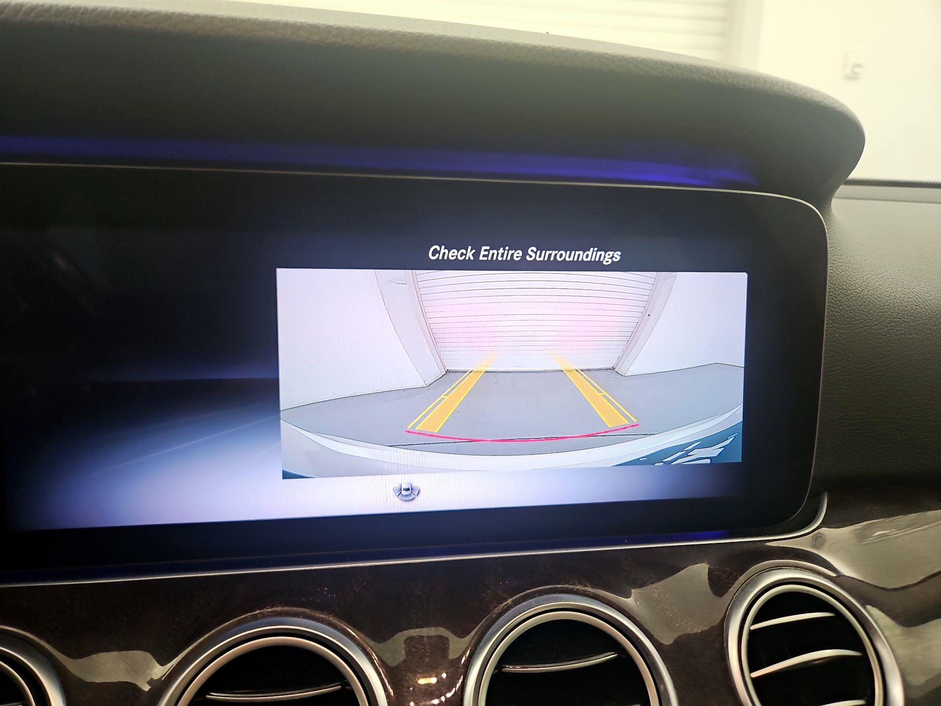 Thumbnail: 2020 Mercedes-Benz E-Class - 14