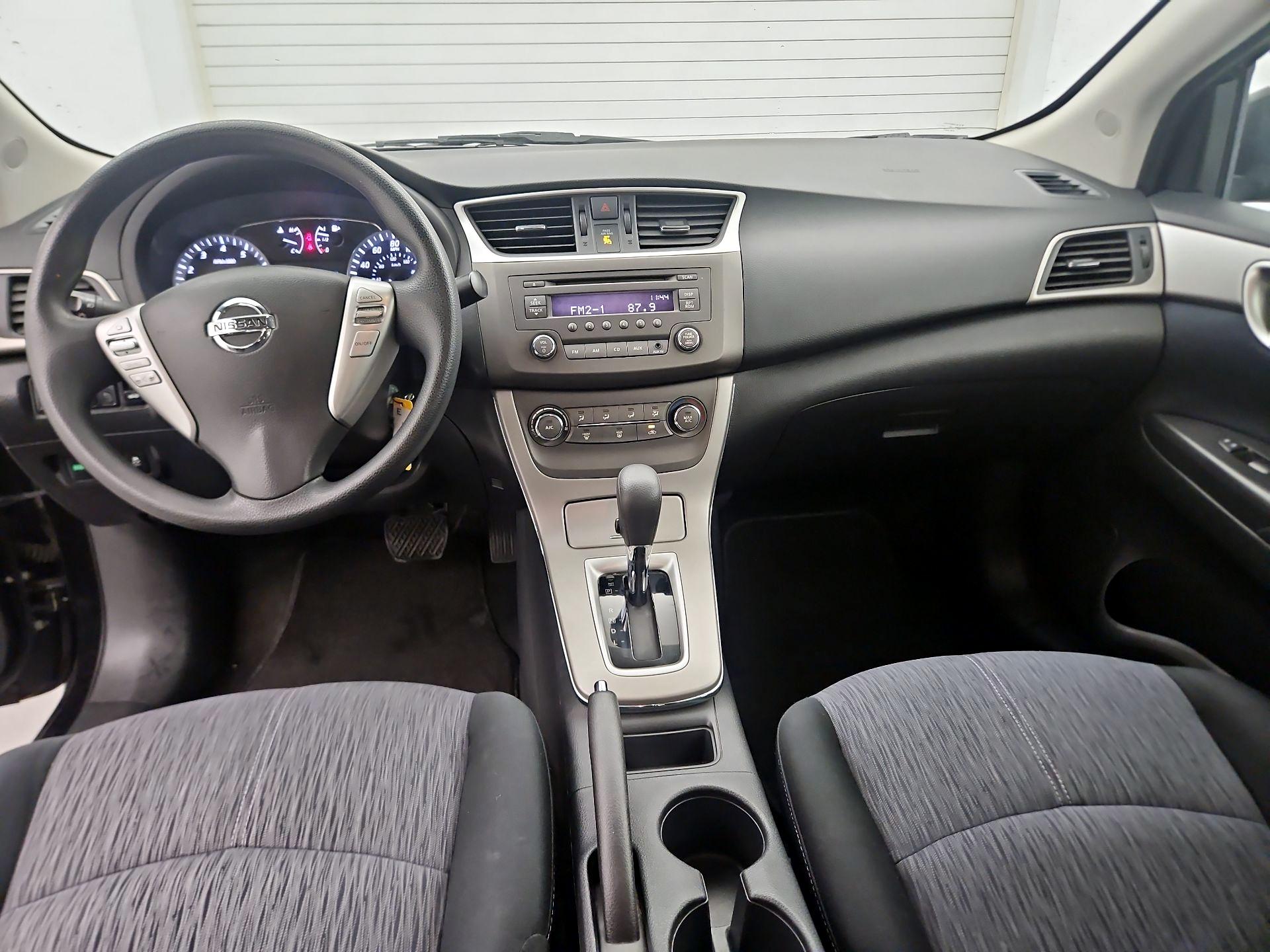 Thumbnail: 2014 Nissan Sentra - 9