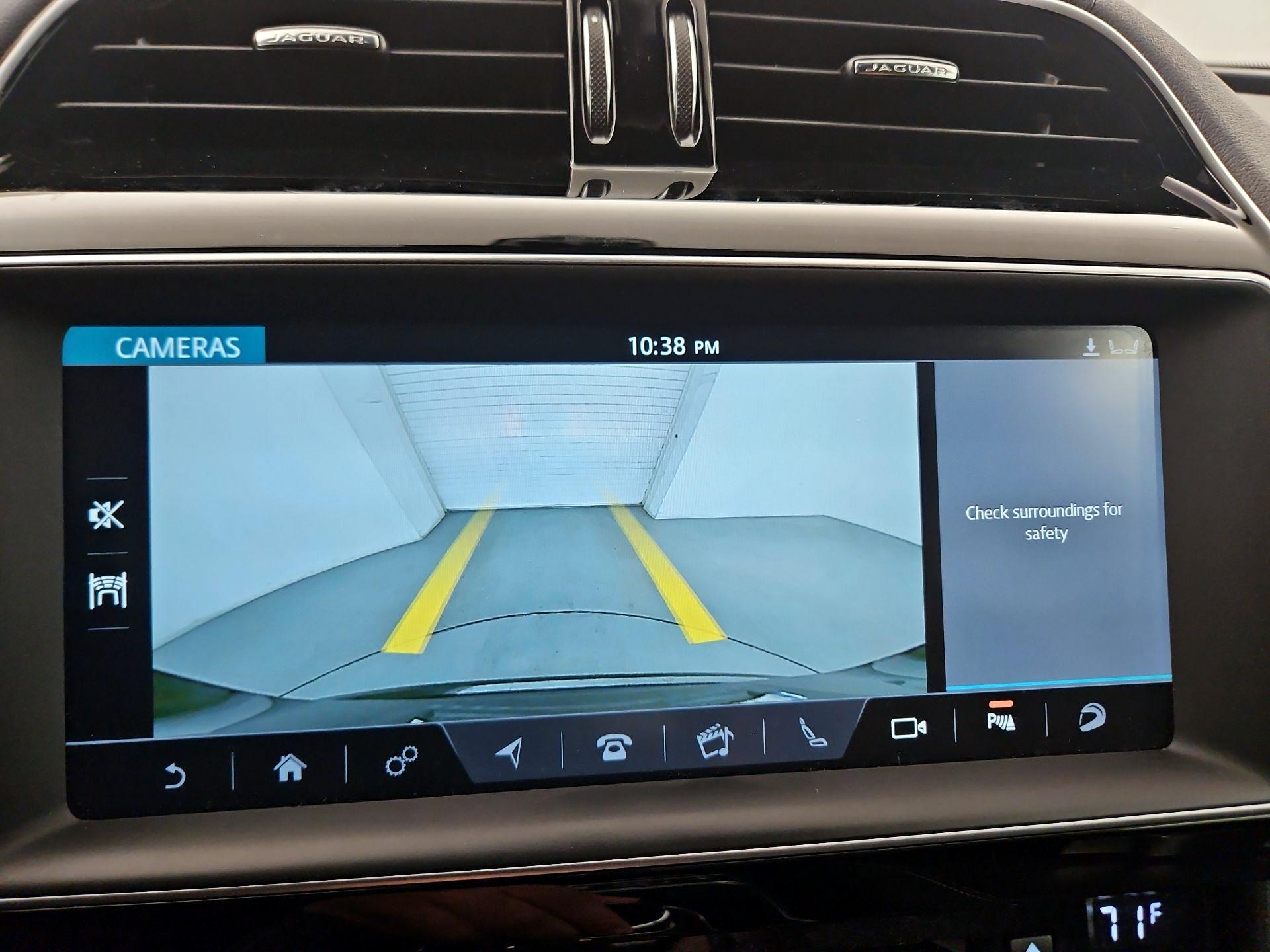 Thumbnail: 2018 Jaguar F-Pace - 14