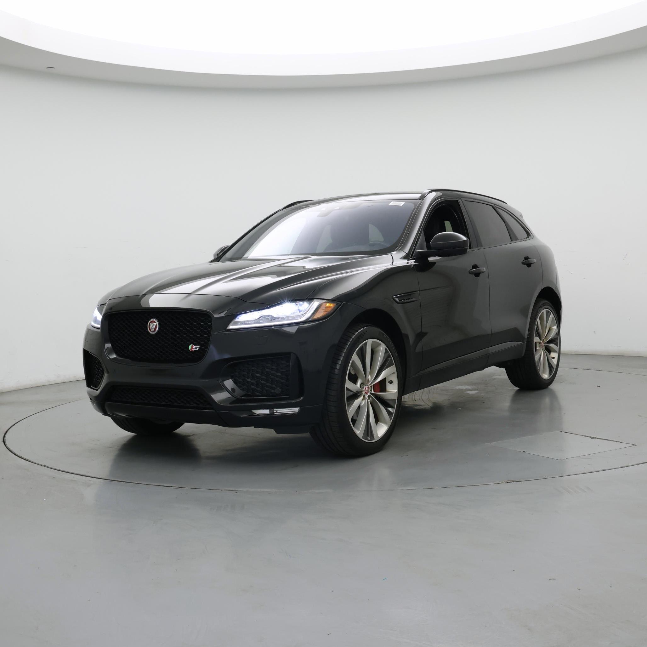 Thumbnail: 2018 Jaguar F-Pace - 4