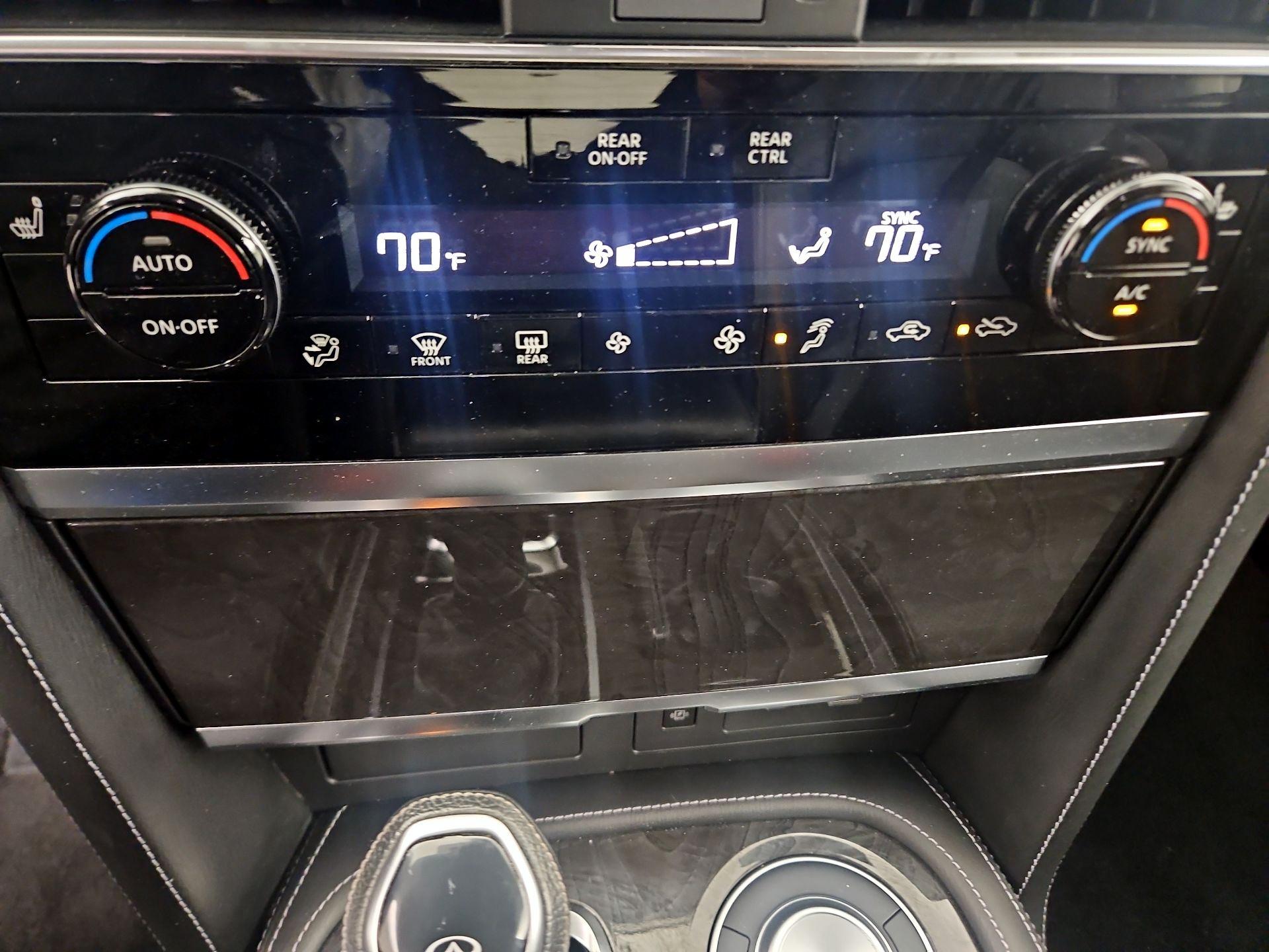 Thumbnail: 2023 INFINITI QX80 - 17