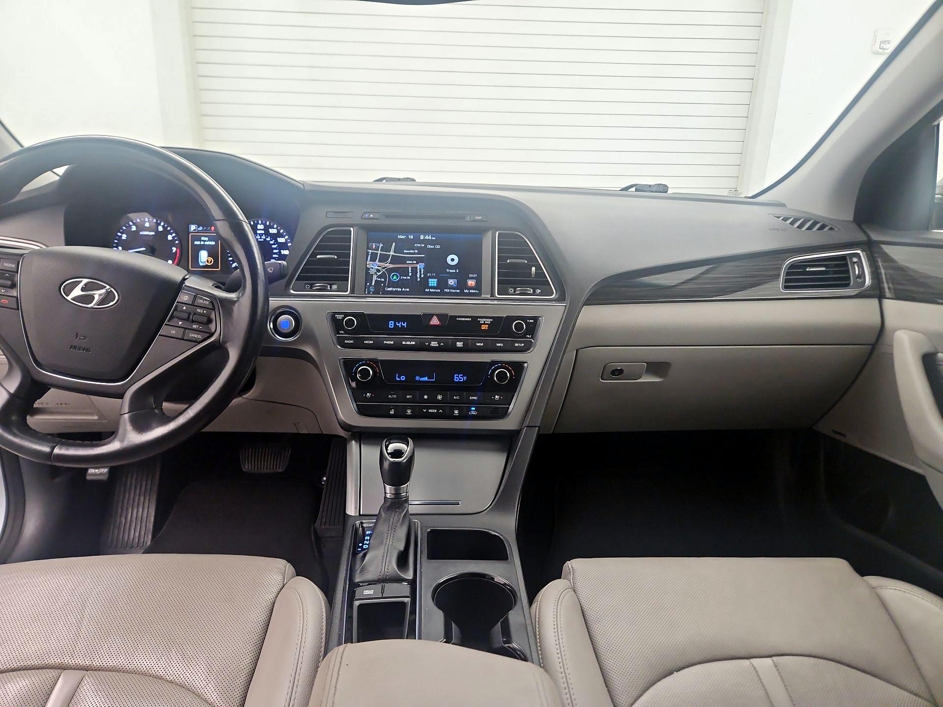 Thumbnail: 2015 Hyundai Sonata - 9