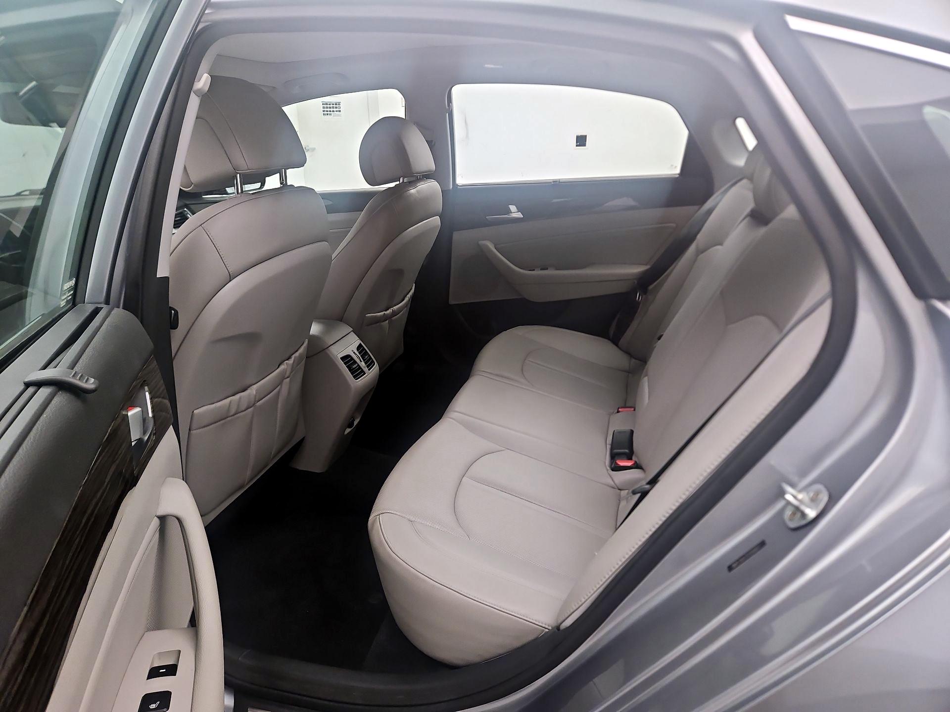 Thumbnail: 2015 Hyundai Sonata - 16