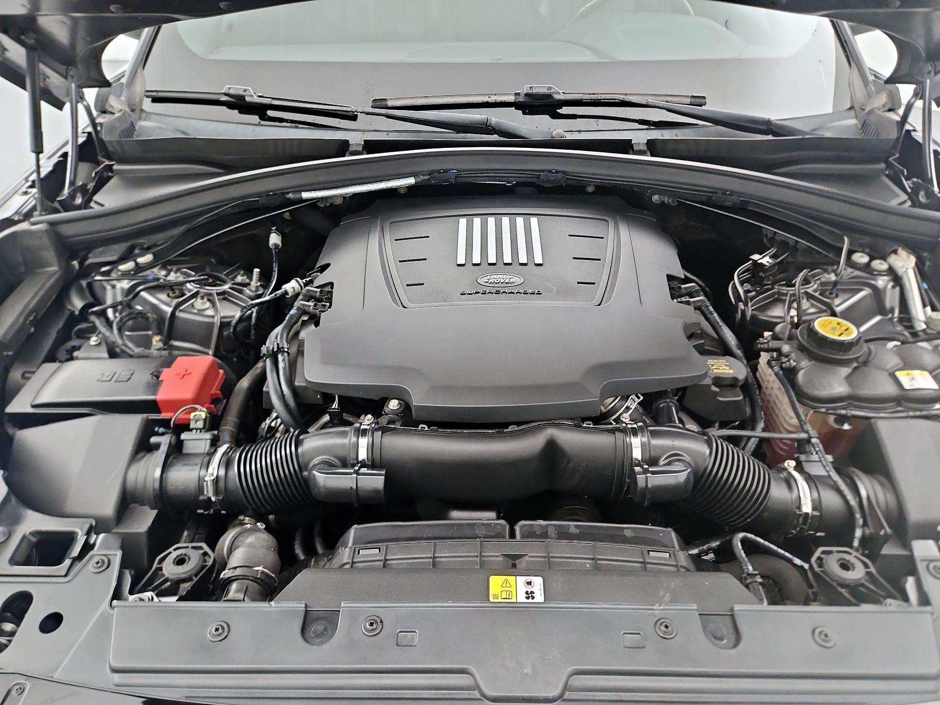 Thumbnail: 2018 Land Rover Range Rover Velar - 18