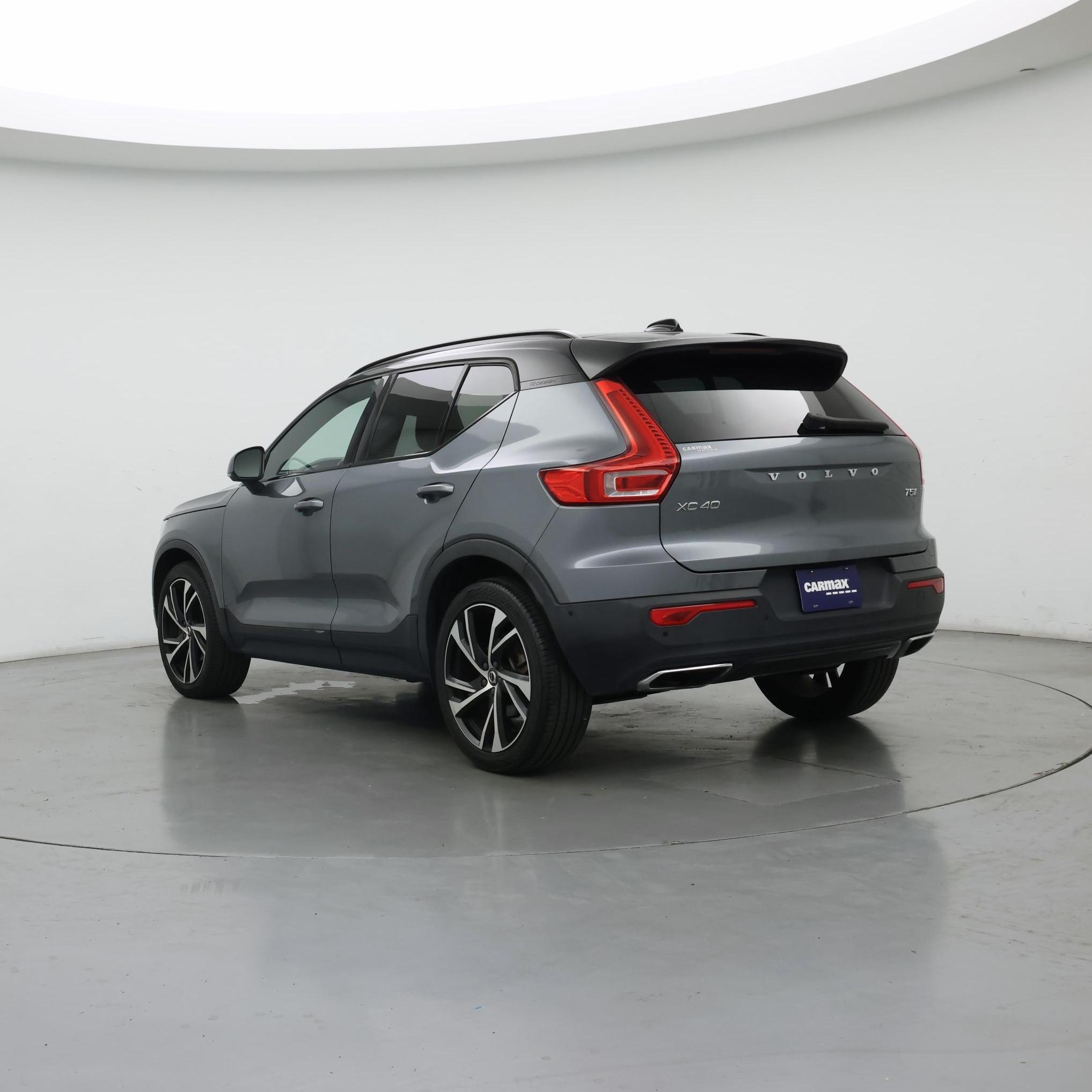 Thumbnail: 2019 Volvo XC40 - 2