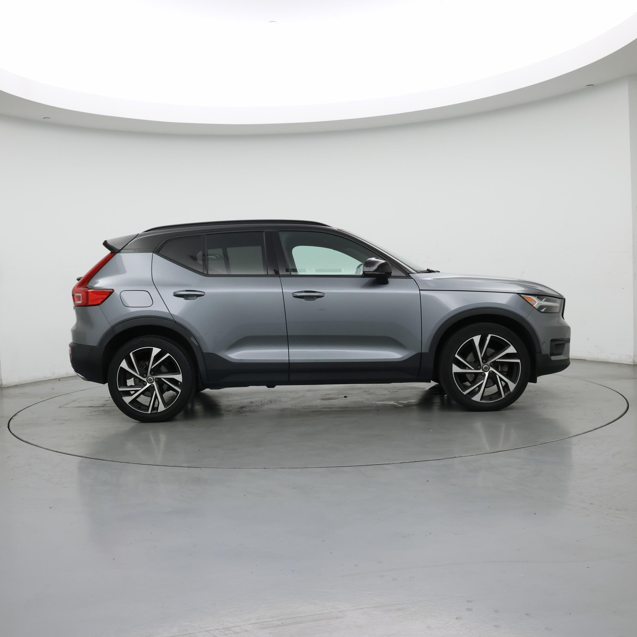 Thumbnail: 2019 Volvo XC40 - 7